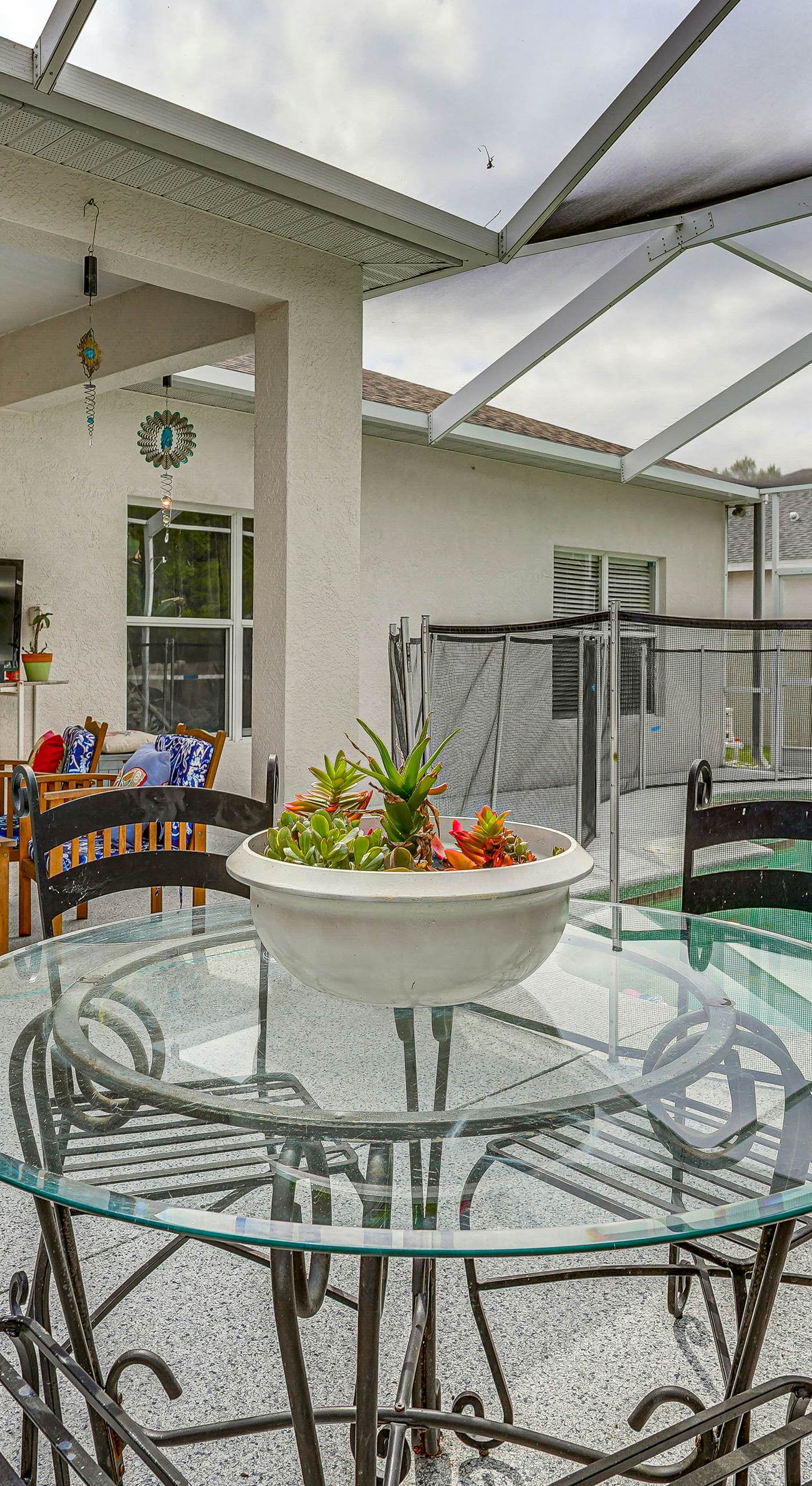 Private Pool & Lanai: WFH-Friendly Seffner Retreat