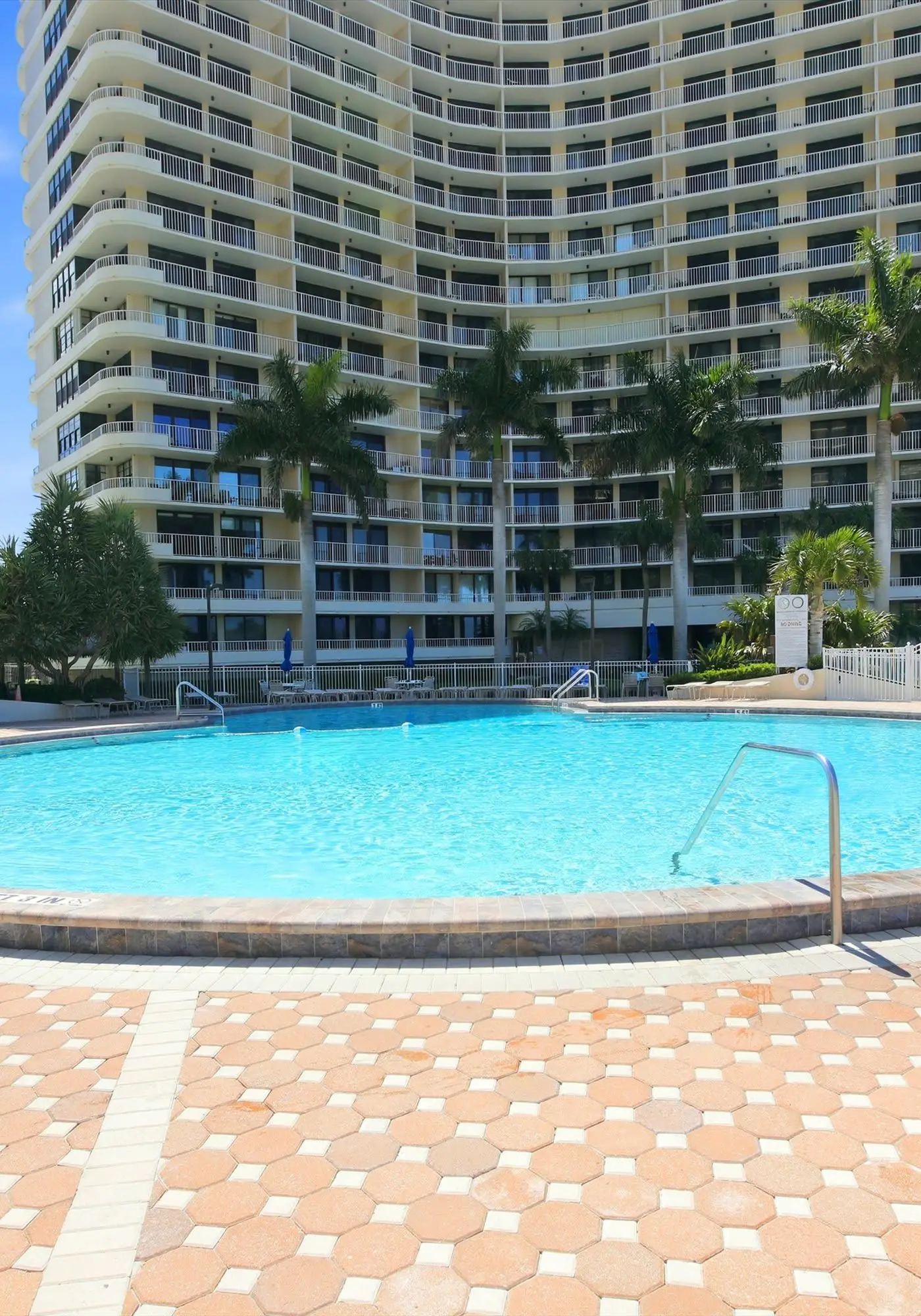 Marco Island Condo - Water Views & Pool Access