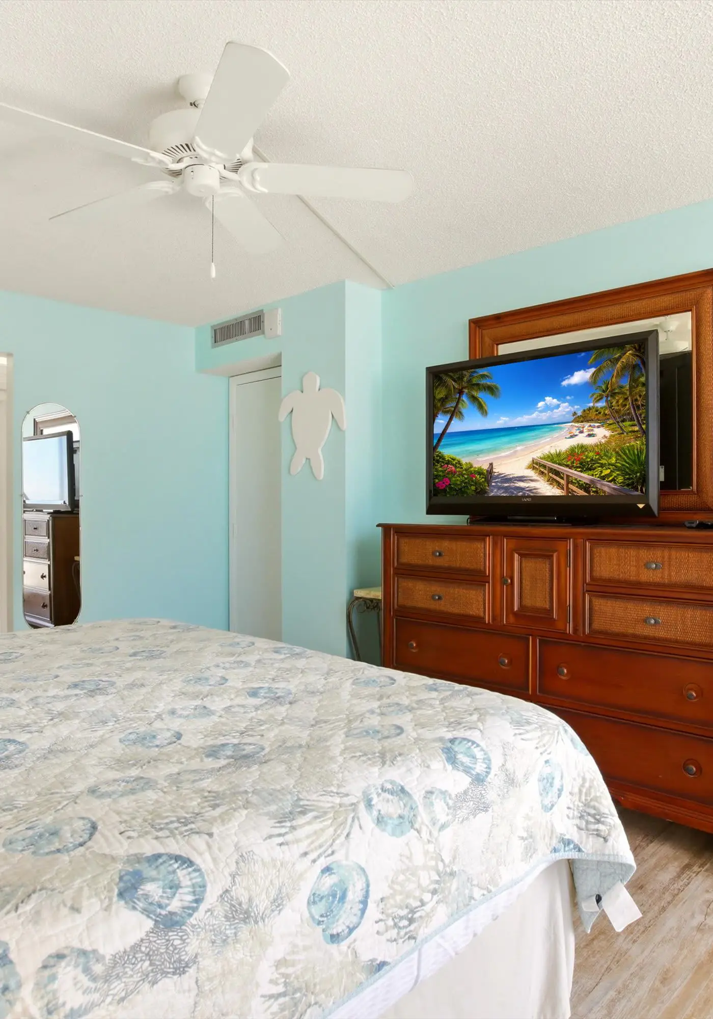 Marco Island Condo - Water Views & Pool Access