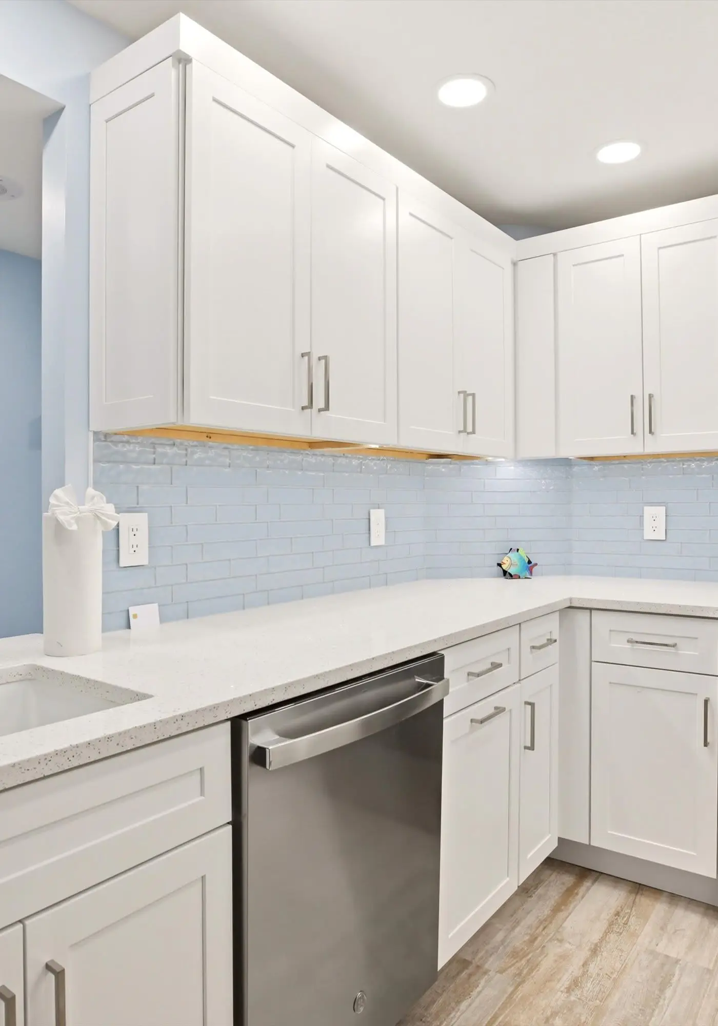 Marco Island Condo - Water Views & Pool Access