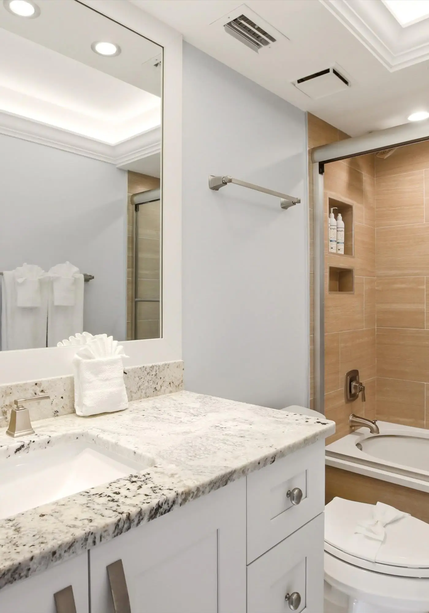 Marco Island Condo - Water Views & Pool Access