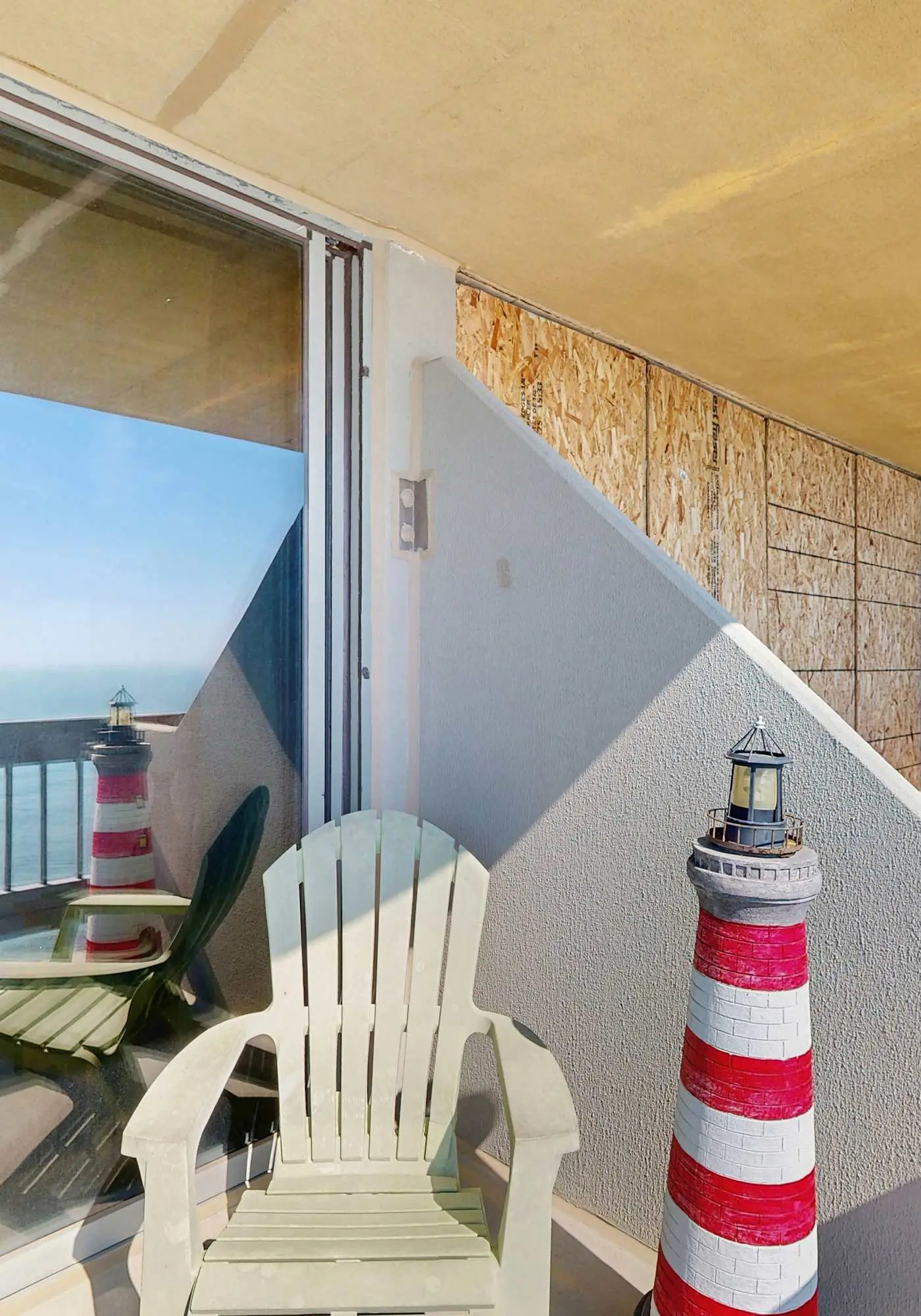 Breathtaking Ocean & Bay Views from the 22nd Floor