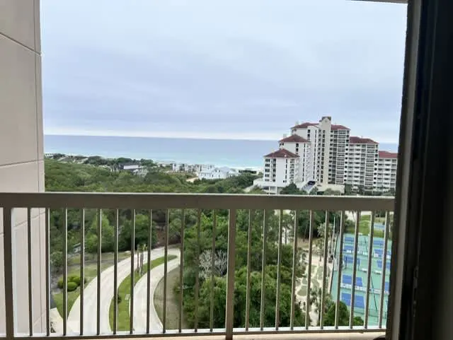 Spacious Coastal Escape for Family Getaways