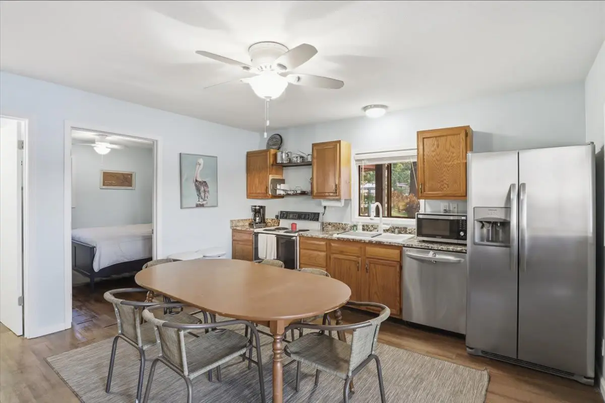 Charming 3BR Cabin - LAKE VIEW - Camdenton