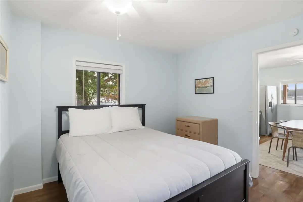Charming 3BR Cabin - LAKE VIEW - Camdenton