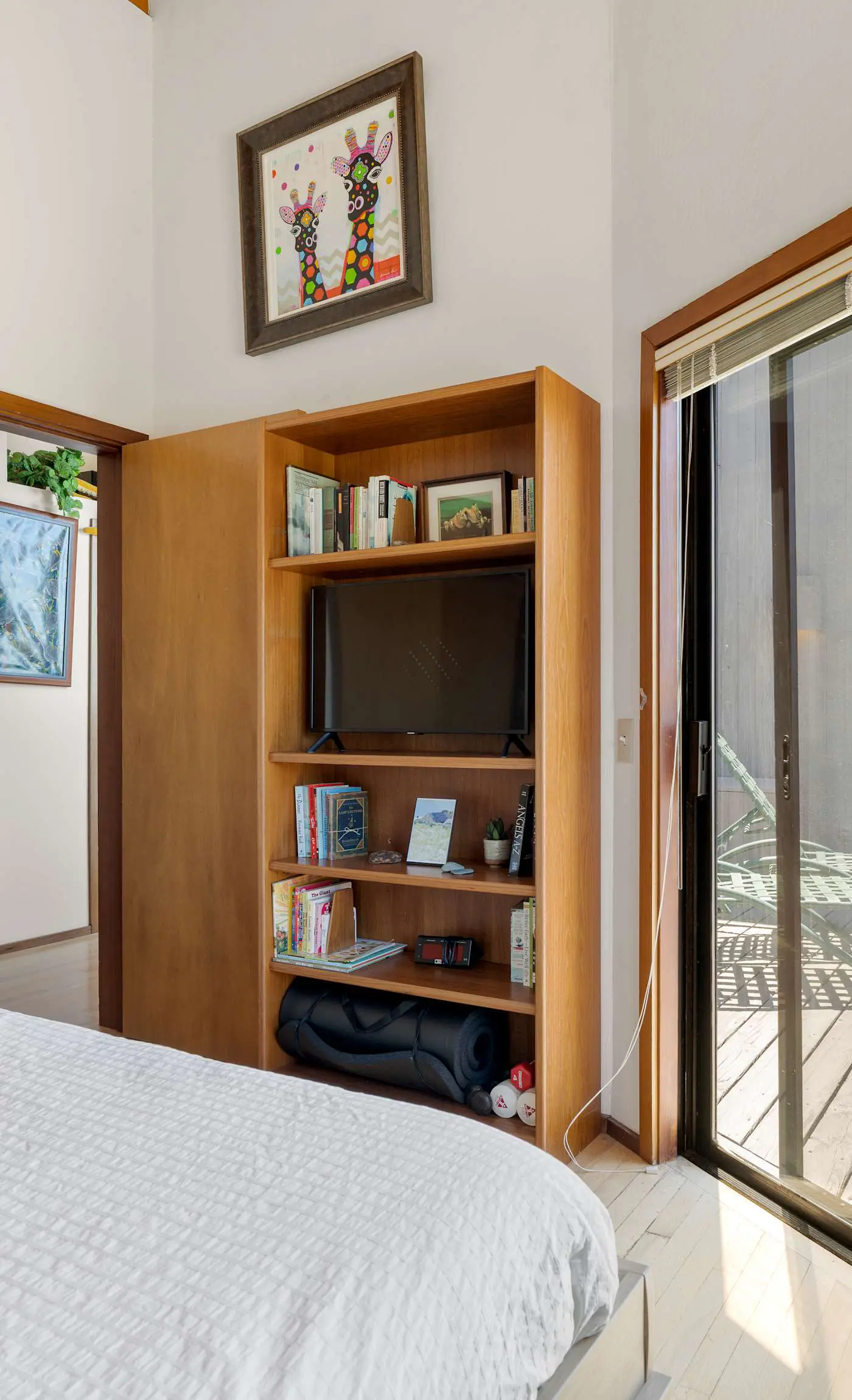 Sunhoma - Bluff-top coastal home with hot tub, ocean views, telescope