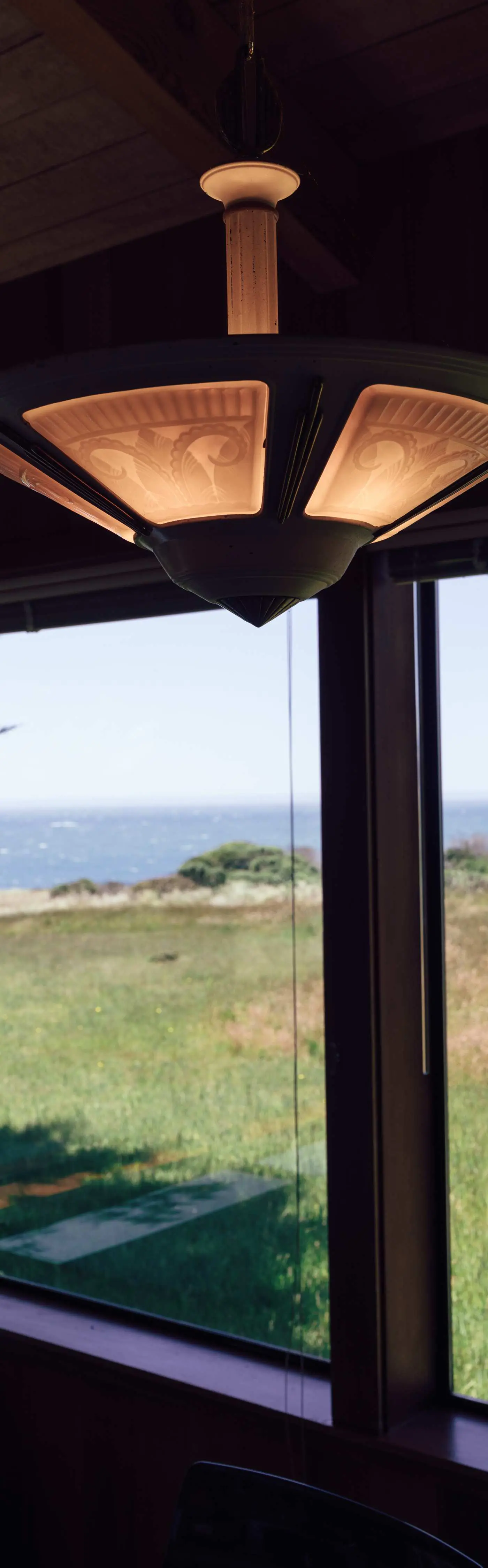 Sunhoma - Bluff-top coastal home with hot tub, ocean views, telescope