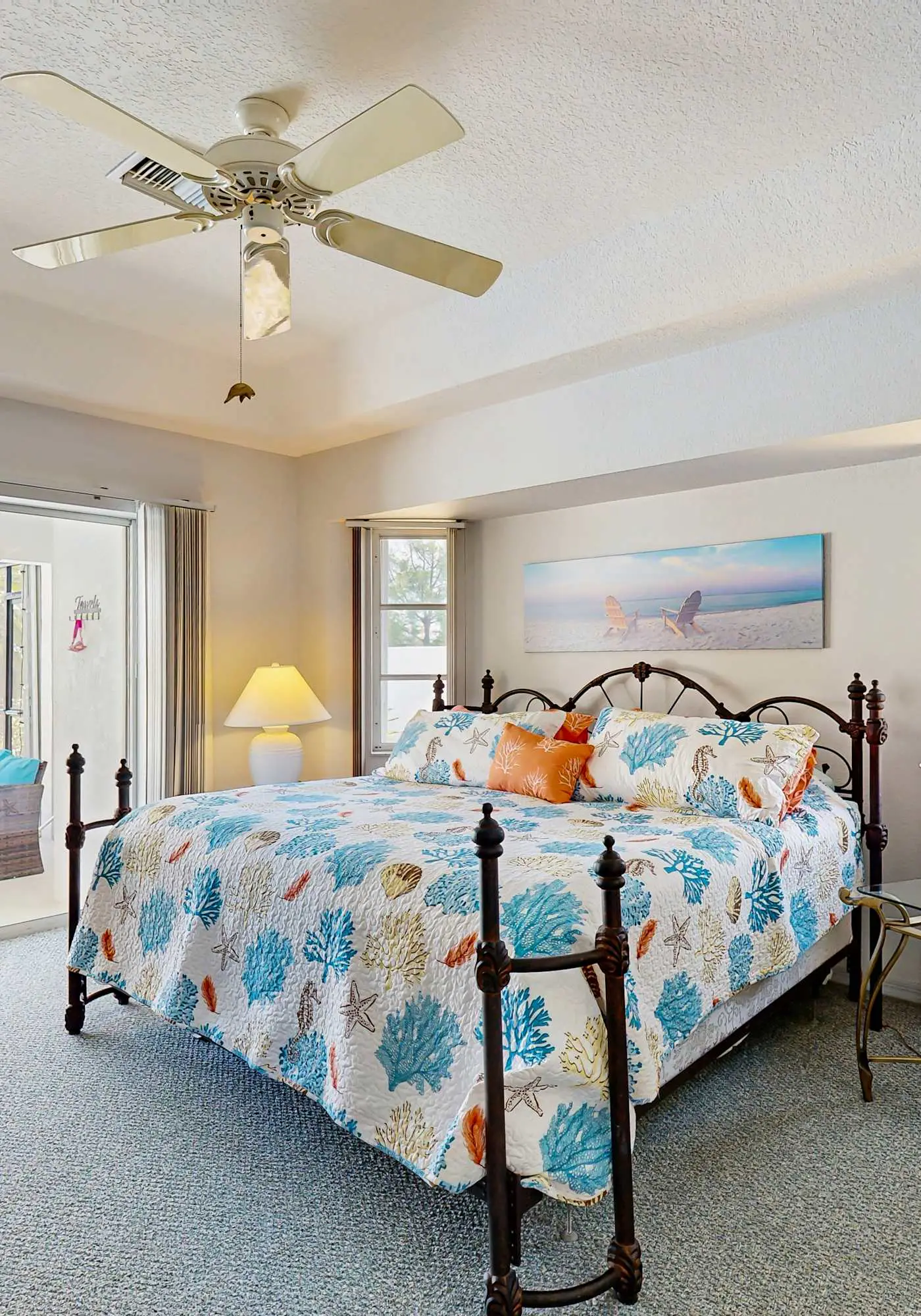 Spacious home, private pool, large kitchen