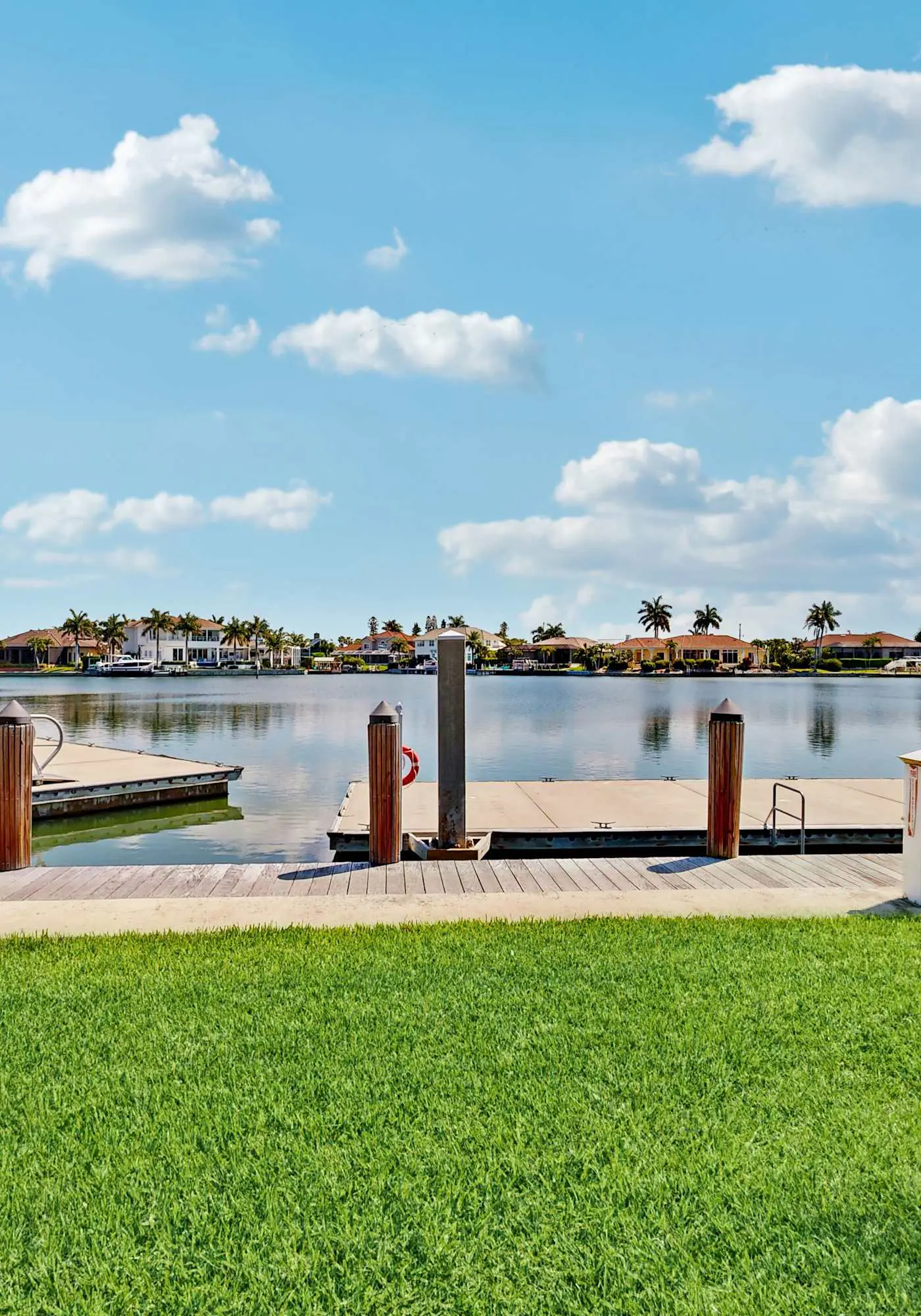 Cozy condo with shared pool, water view