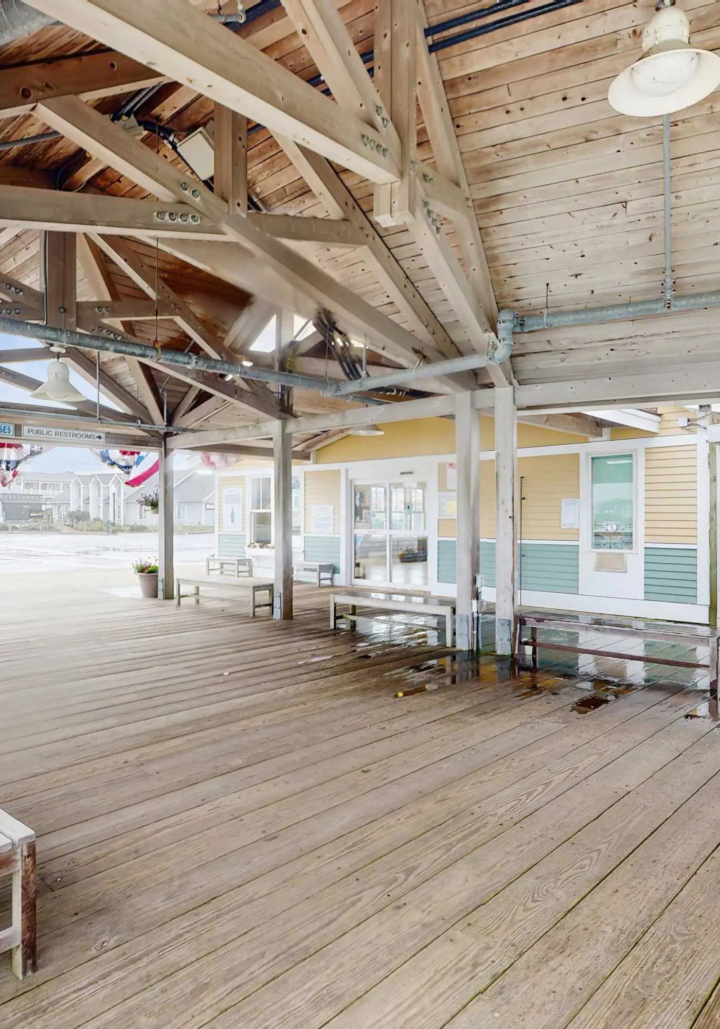 Cozy Downtown Studio - Walk to Ferry & Town