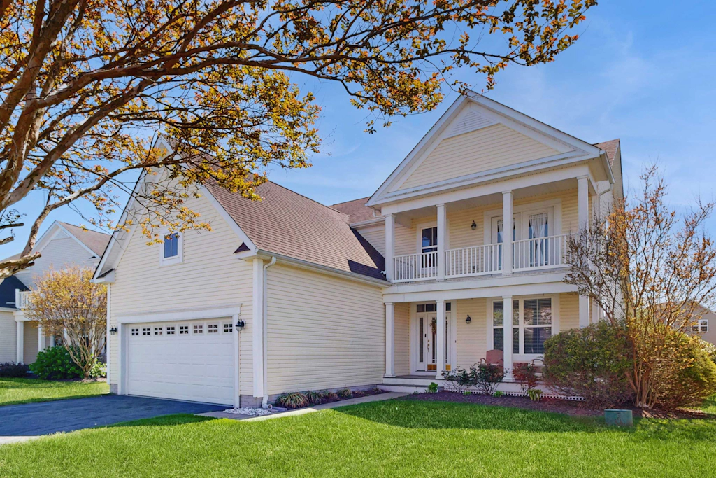 Swann Cove spacious house with community pool