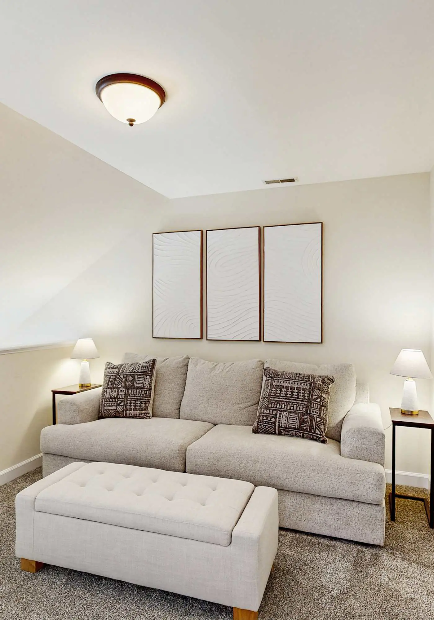 Swann Cove spacious house with community pool