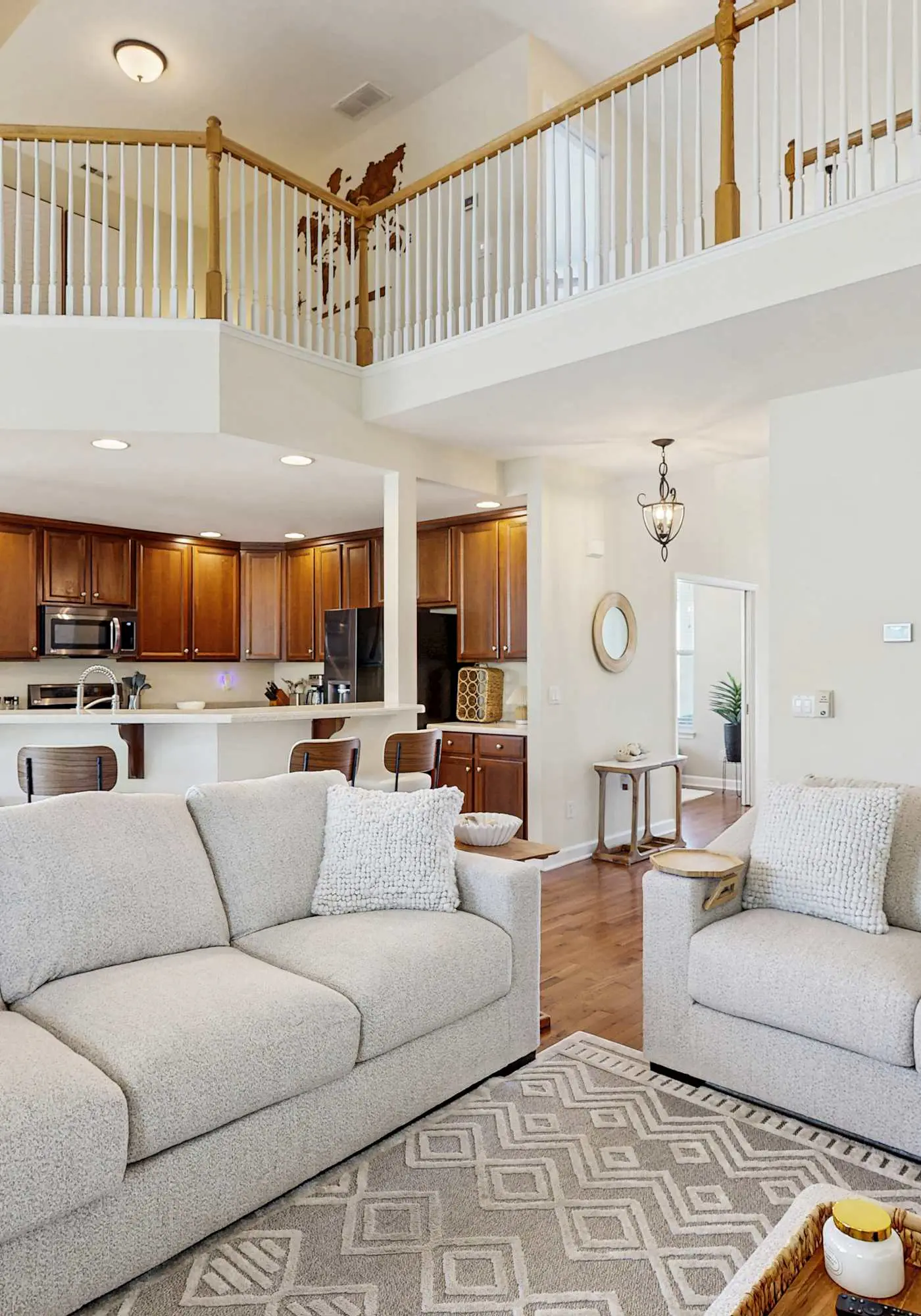 Swann Cove spacious house with community pool
