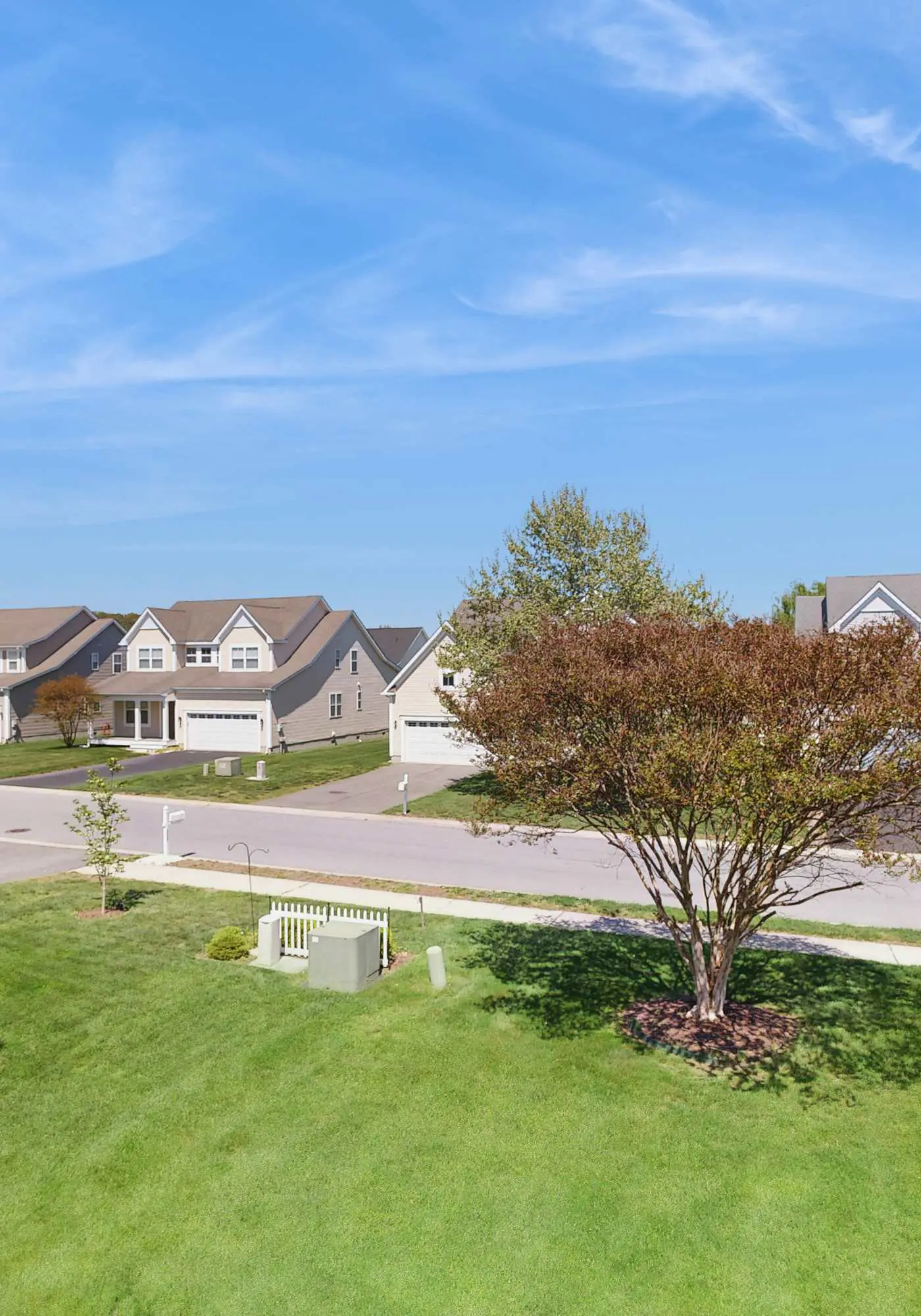 Swann Cove spacious house with community pool