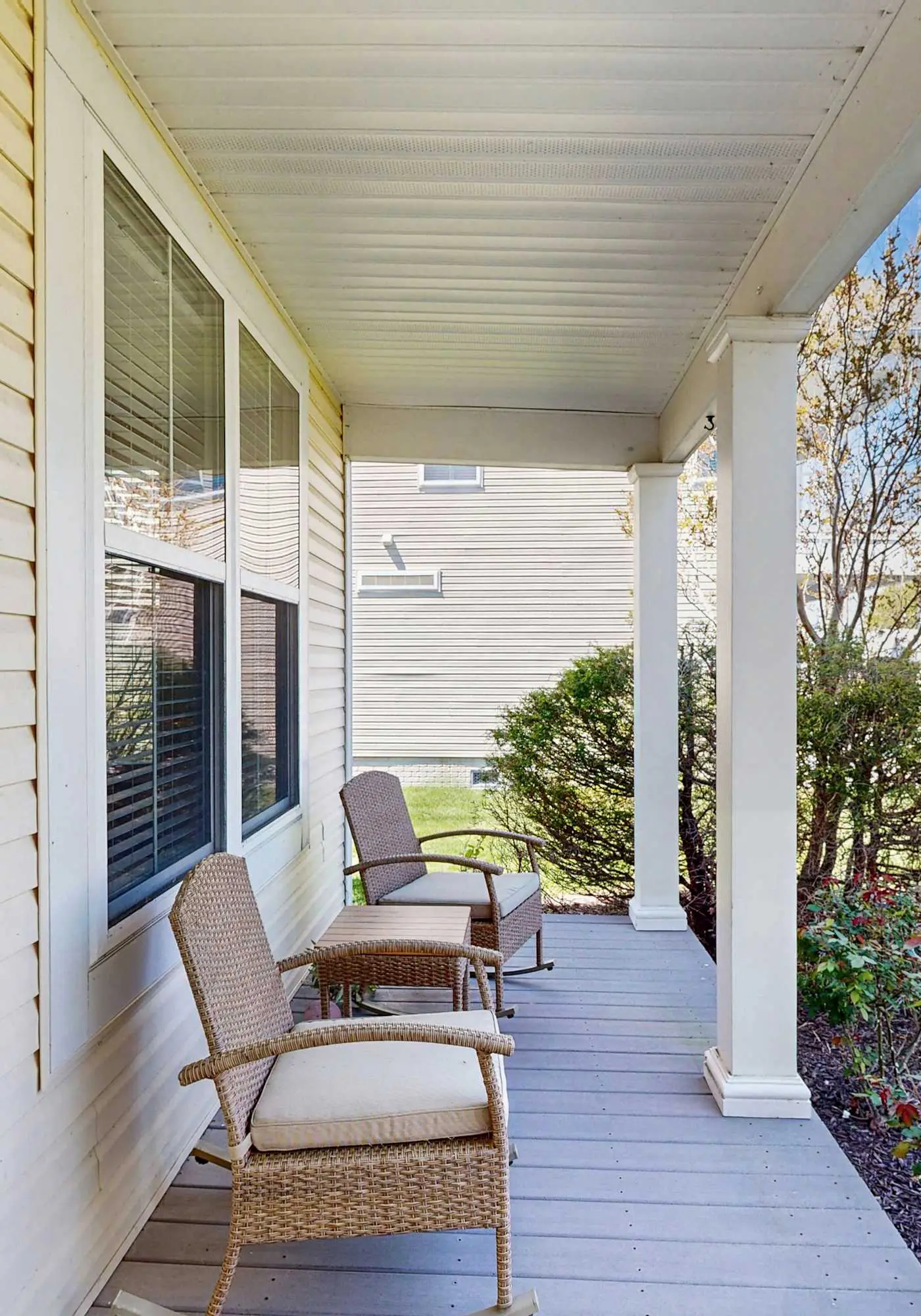 Swann Cove spacious house with community pool