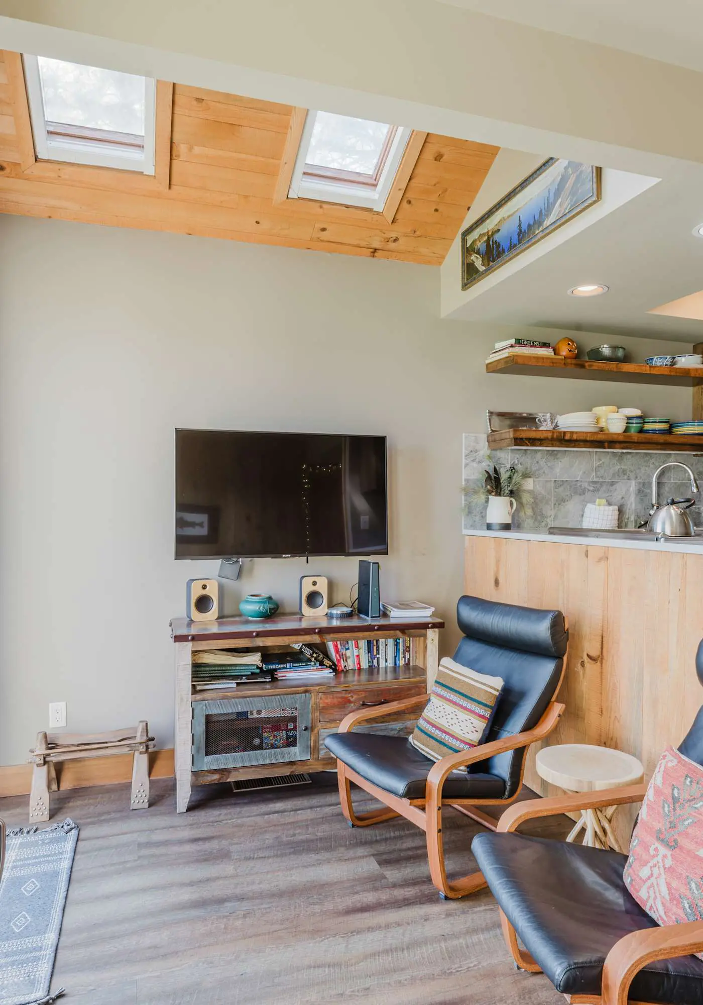 Lakeview Meadow Retreat
