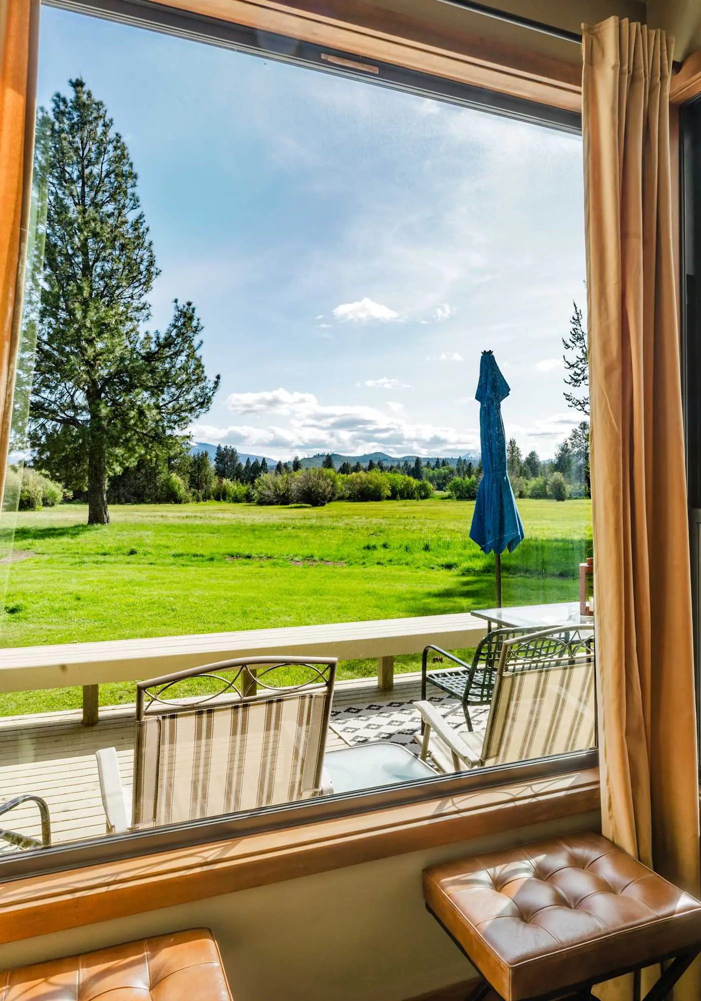 Lakeview Meadow Retreat
