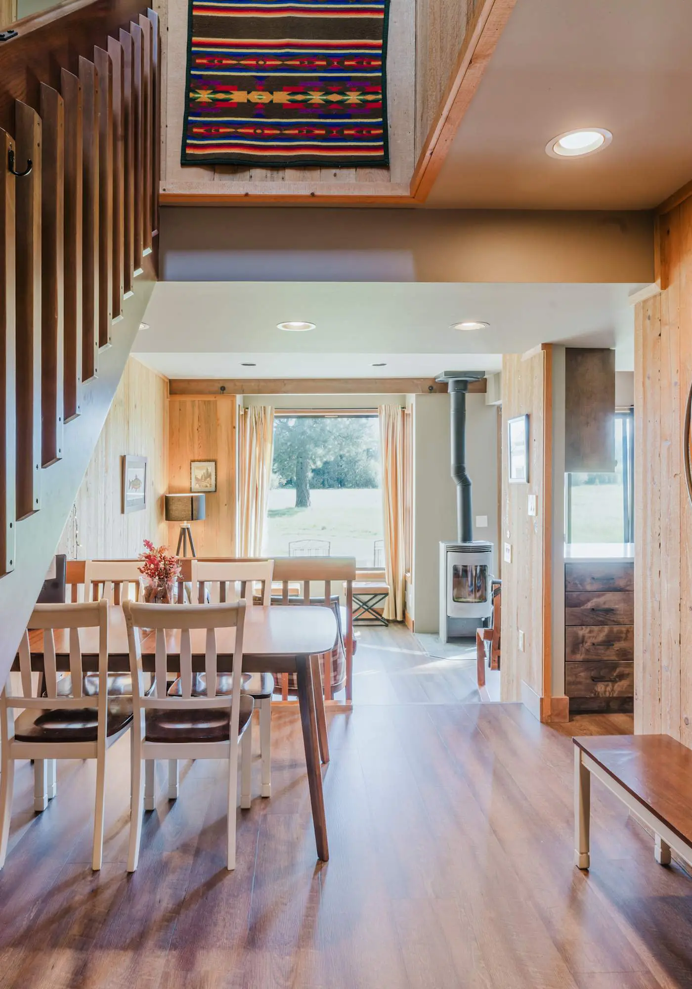 Lakeview Meadow Retreat