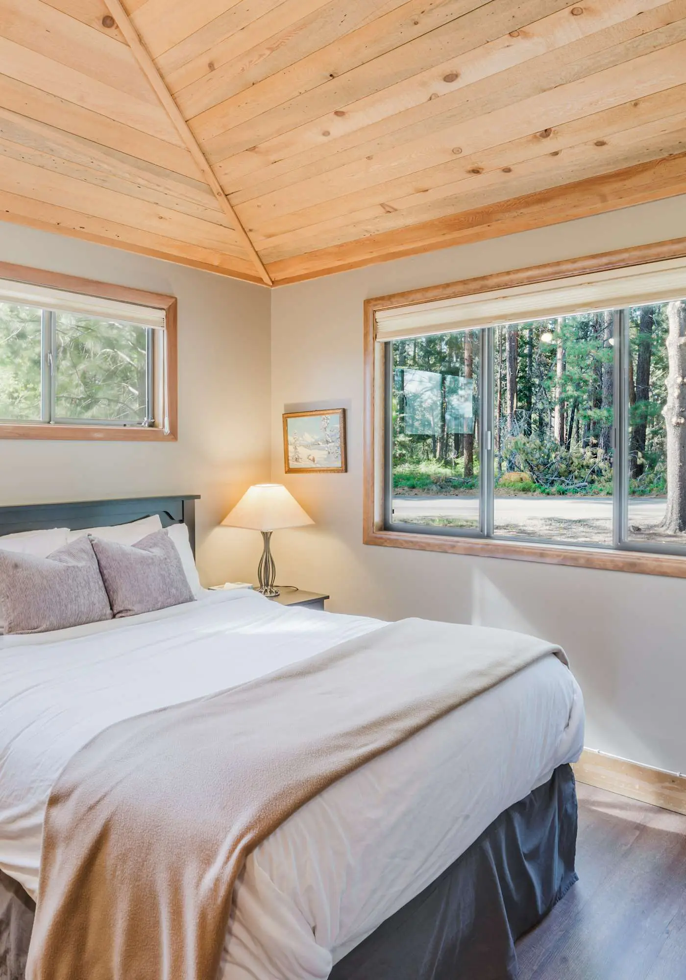 Lakeview Meadow Retreat