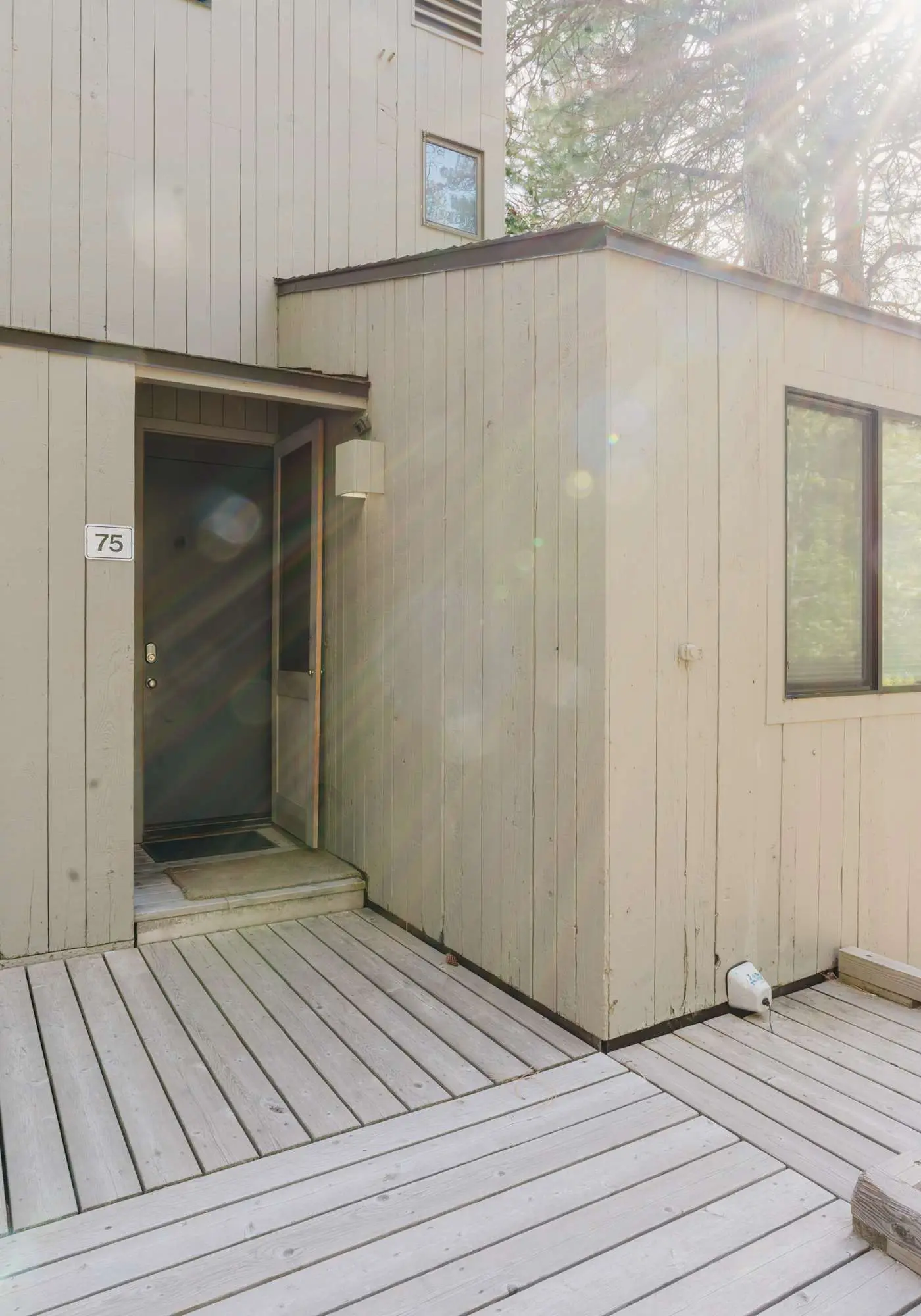 Lakeview Meadow Retreat