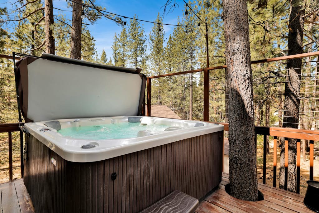 Grand Bearadise | Hot Tub · Game Room · Private Theater | Sleeps 12