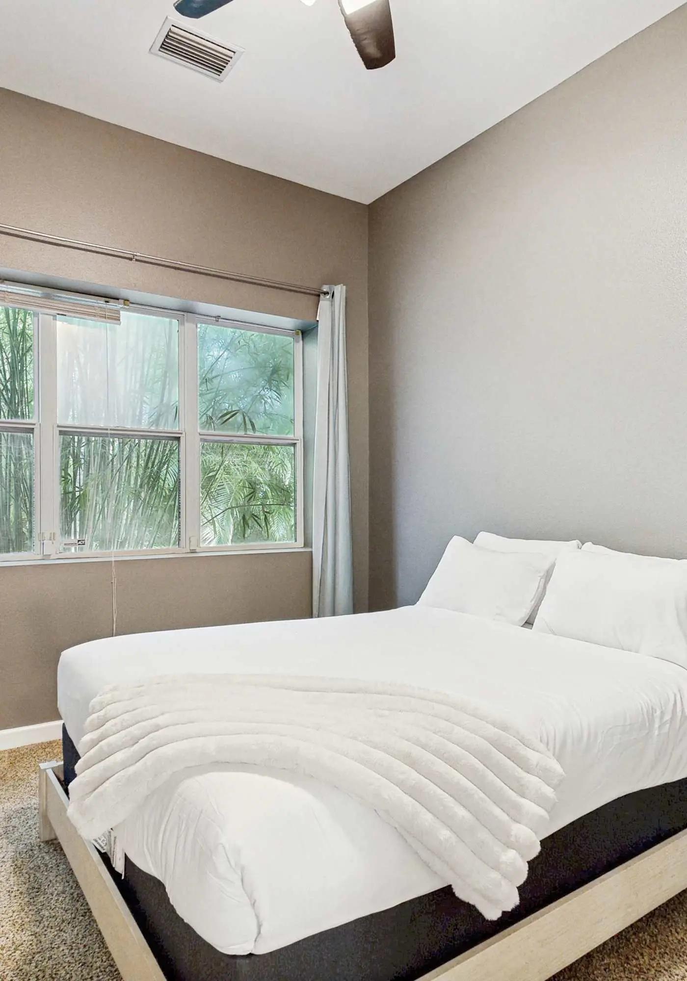 Gorgeous home with private pool, outdoor area & spacious