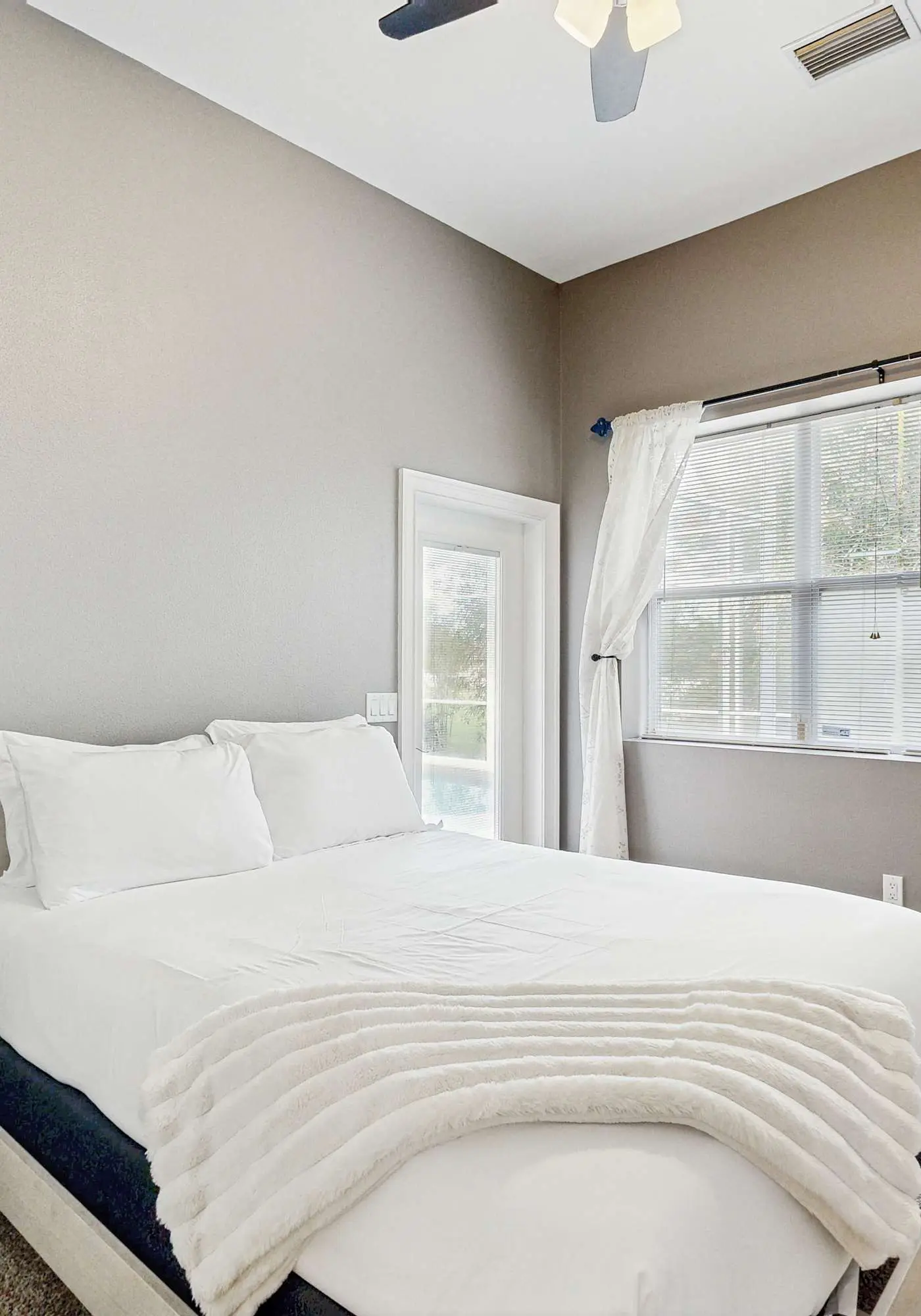 Gorgeous home with private pool, outdoor area & spacious