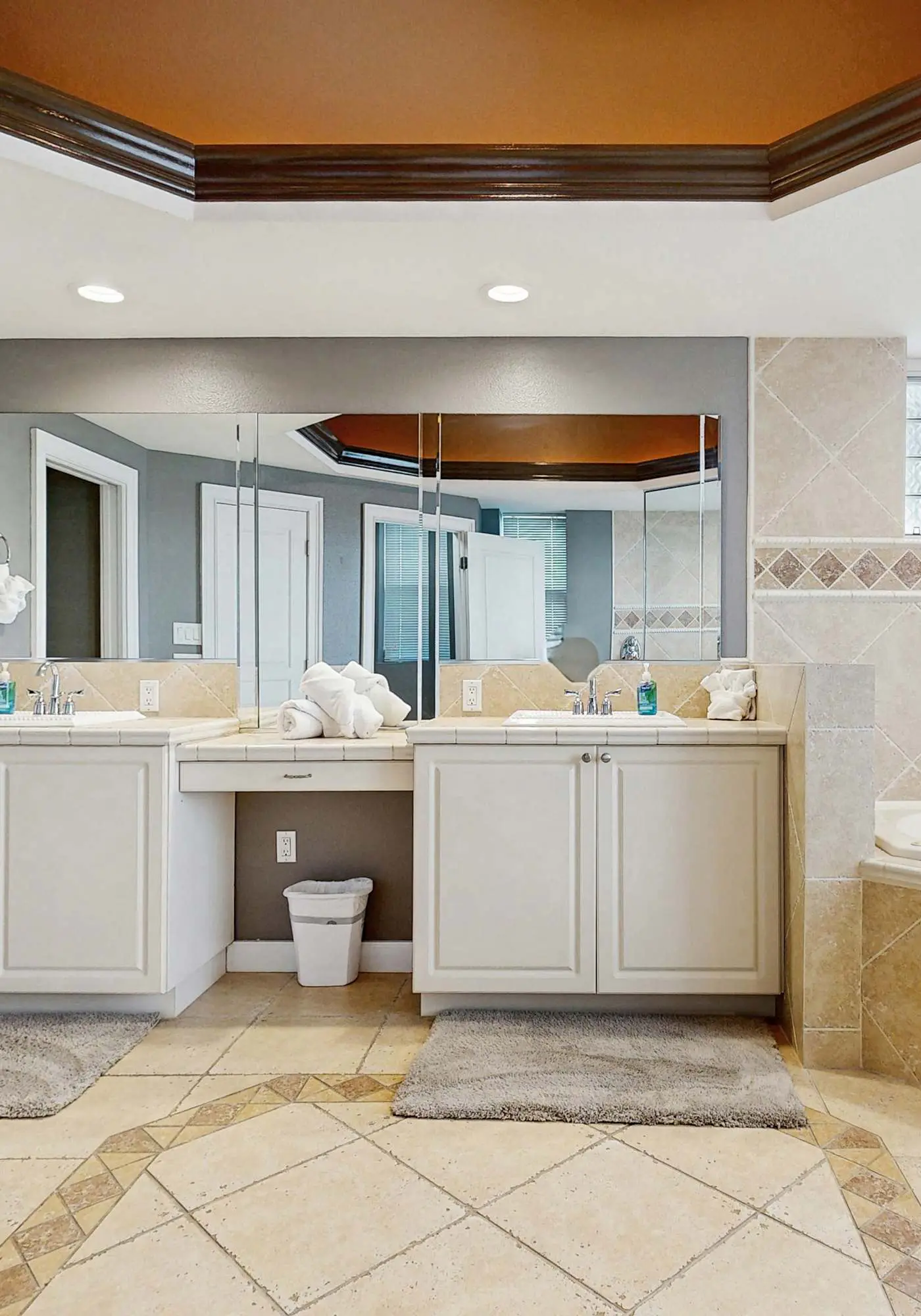 Gorgeous home with private pool, outdoor area & spacious