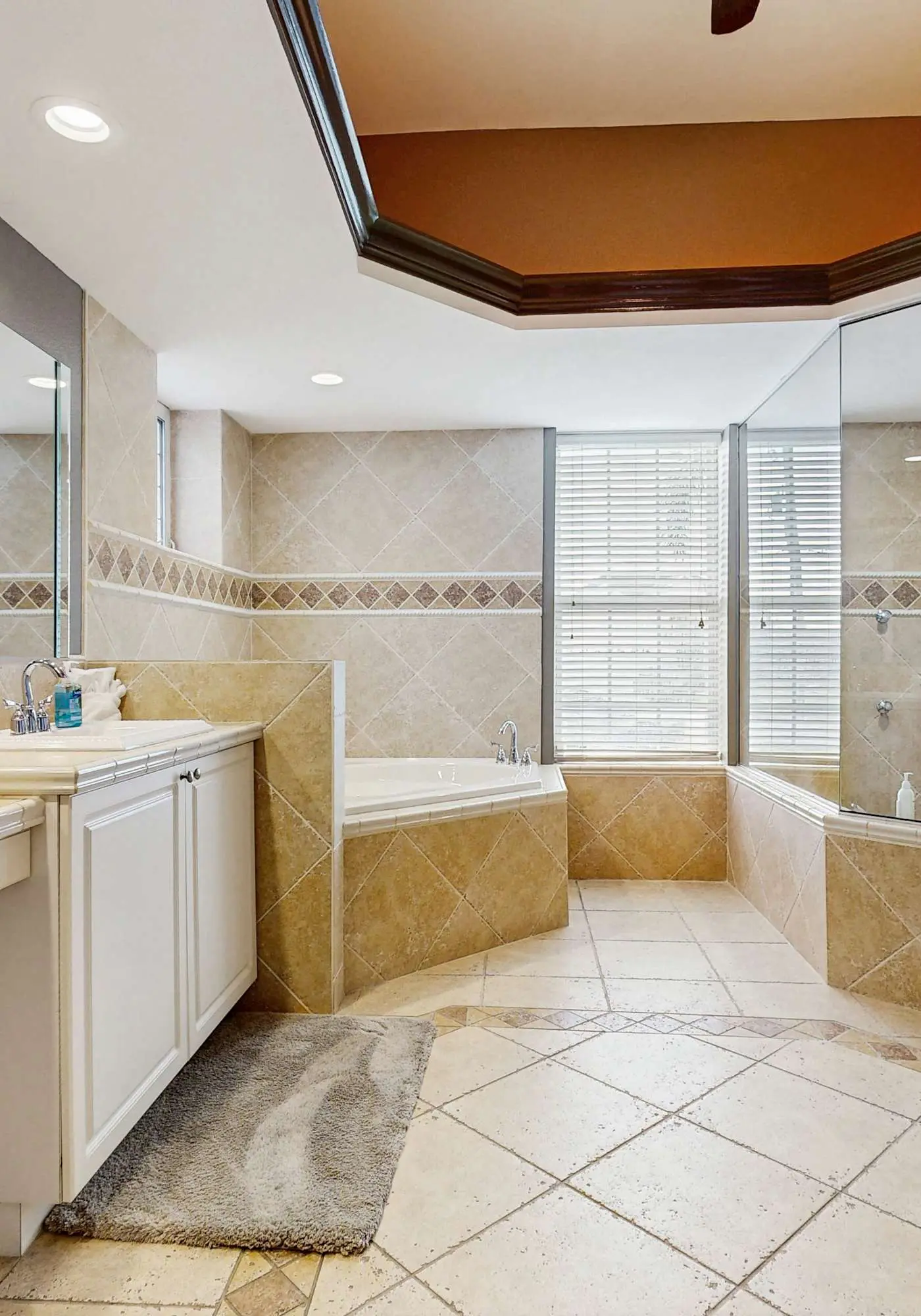 Gorgeous home with private pool, outdoor area & spacious