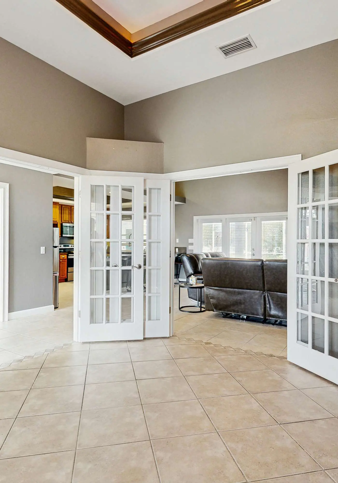 Gorgeous home with private pool, outdoor area & spacious