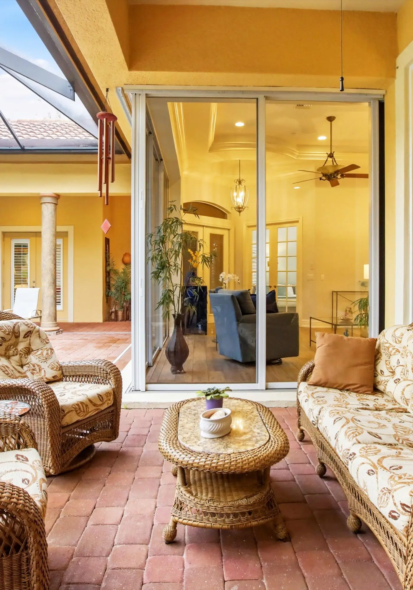 Gorgeous luxury home w private pool & outdoor space