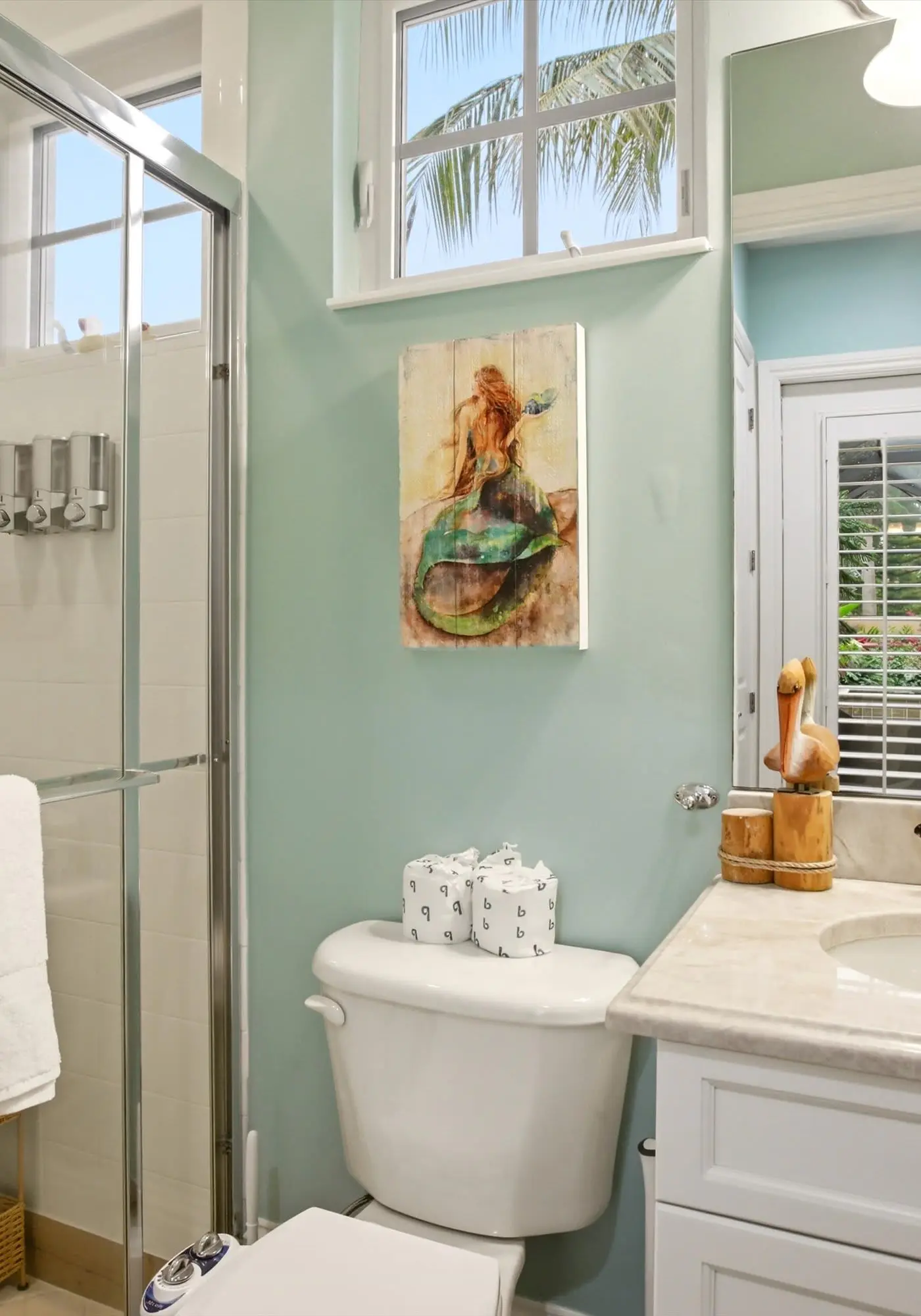 Gorgeous luxury home w private pool & outdoor space
