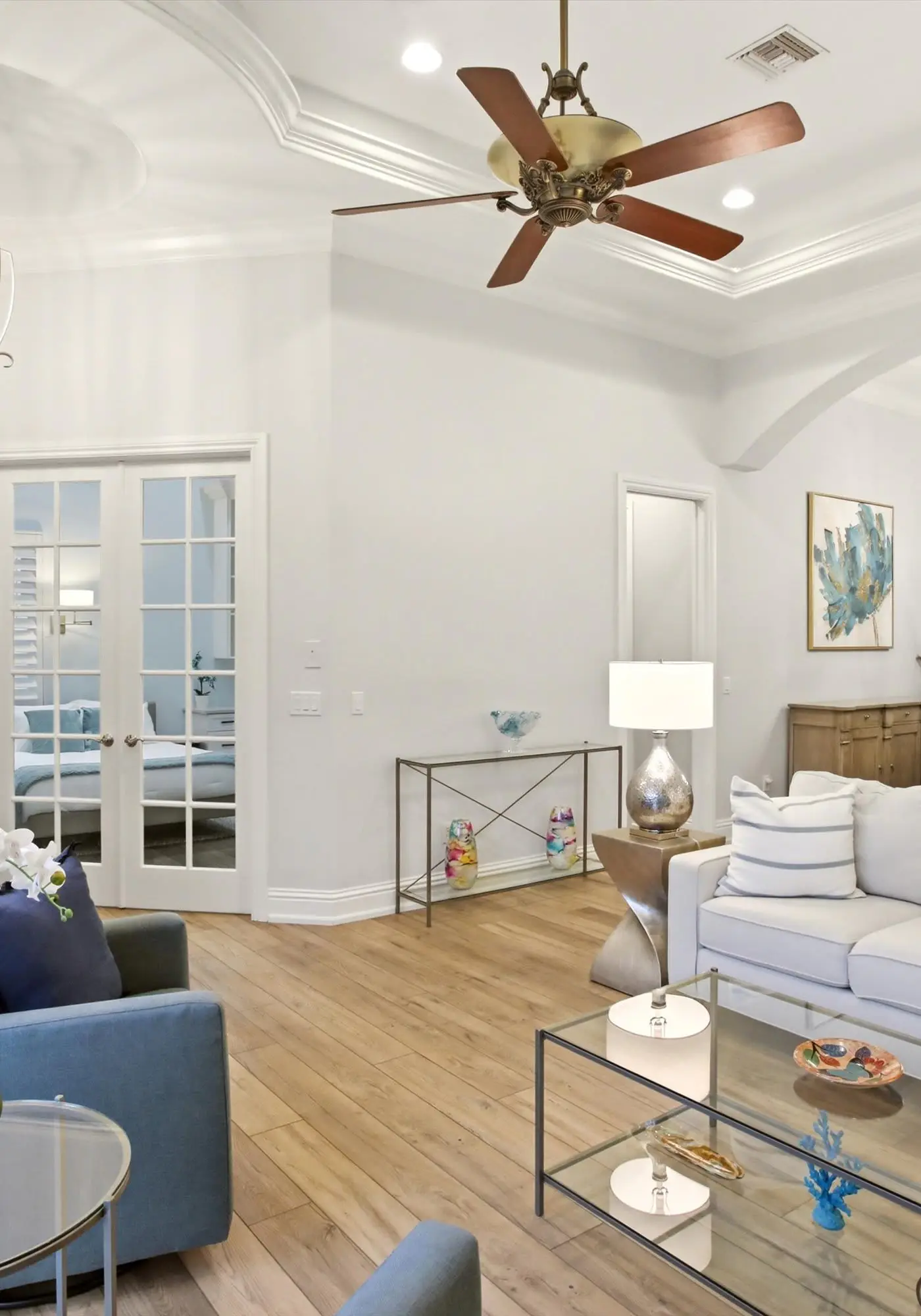 Gorgeous luxury home w private pool & outdoor space