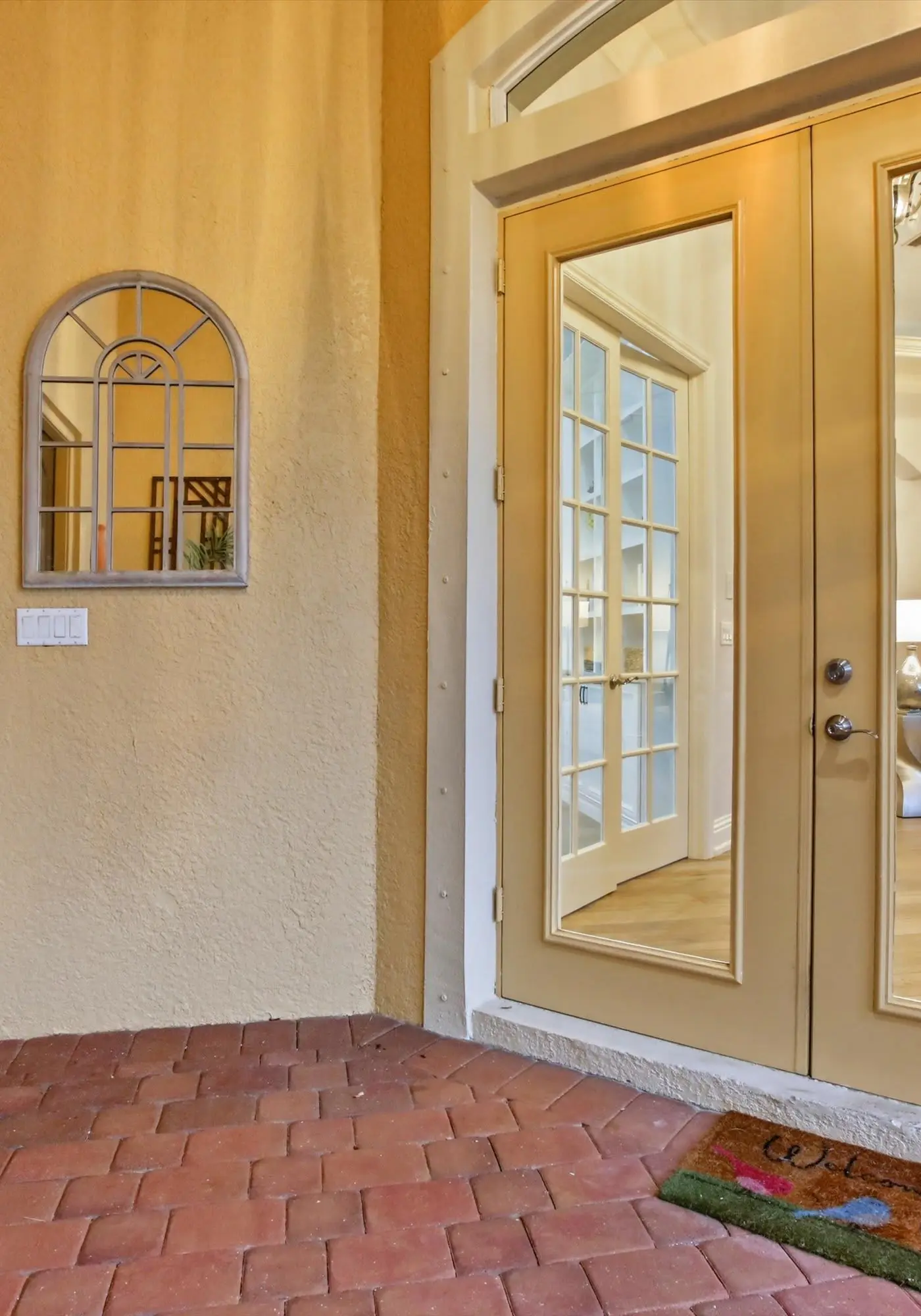 Gorgeous luxury home w private pool & outdoor space