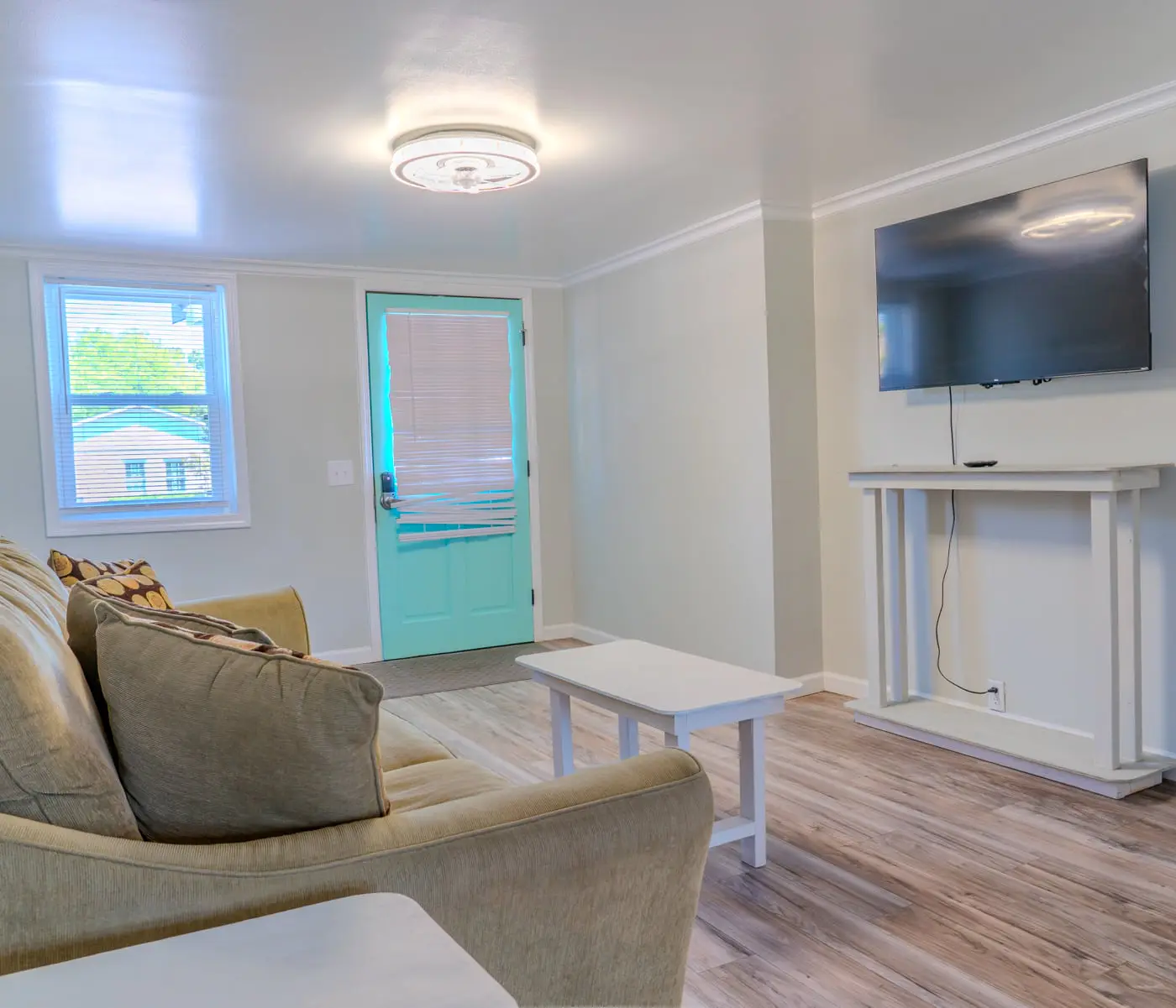 Duplex 705 18th Ave S- Unit A