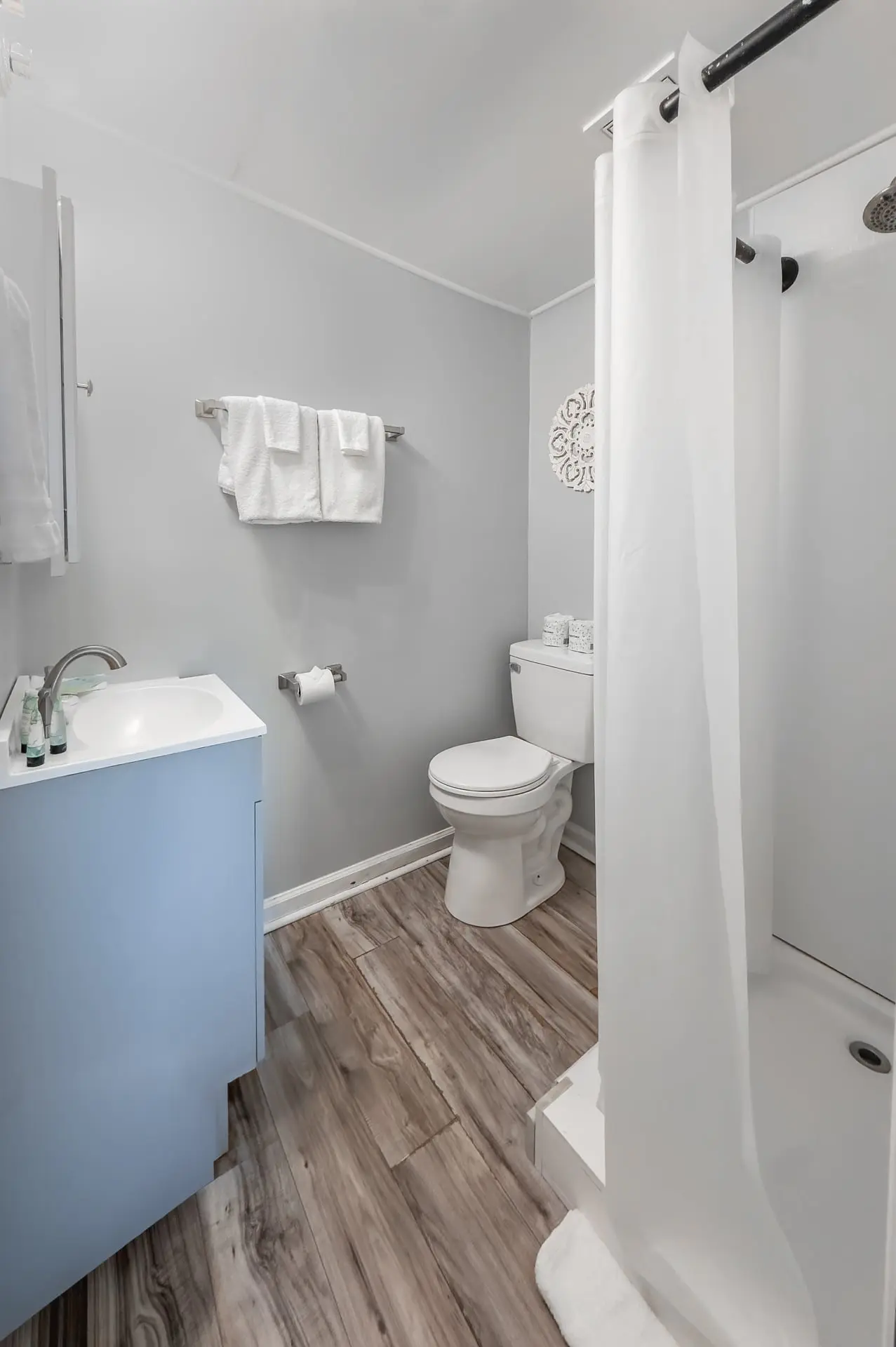 Duplex 705 18th Ave S- Unit B