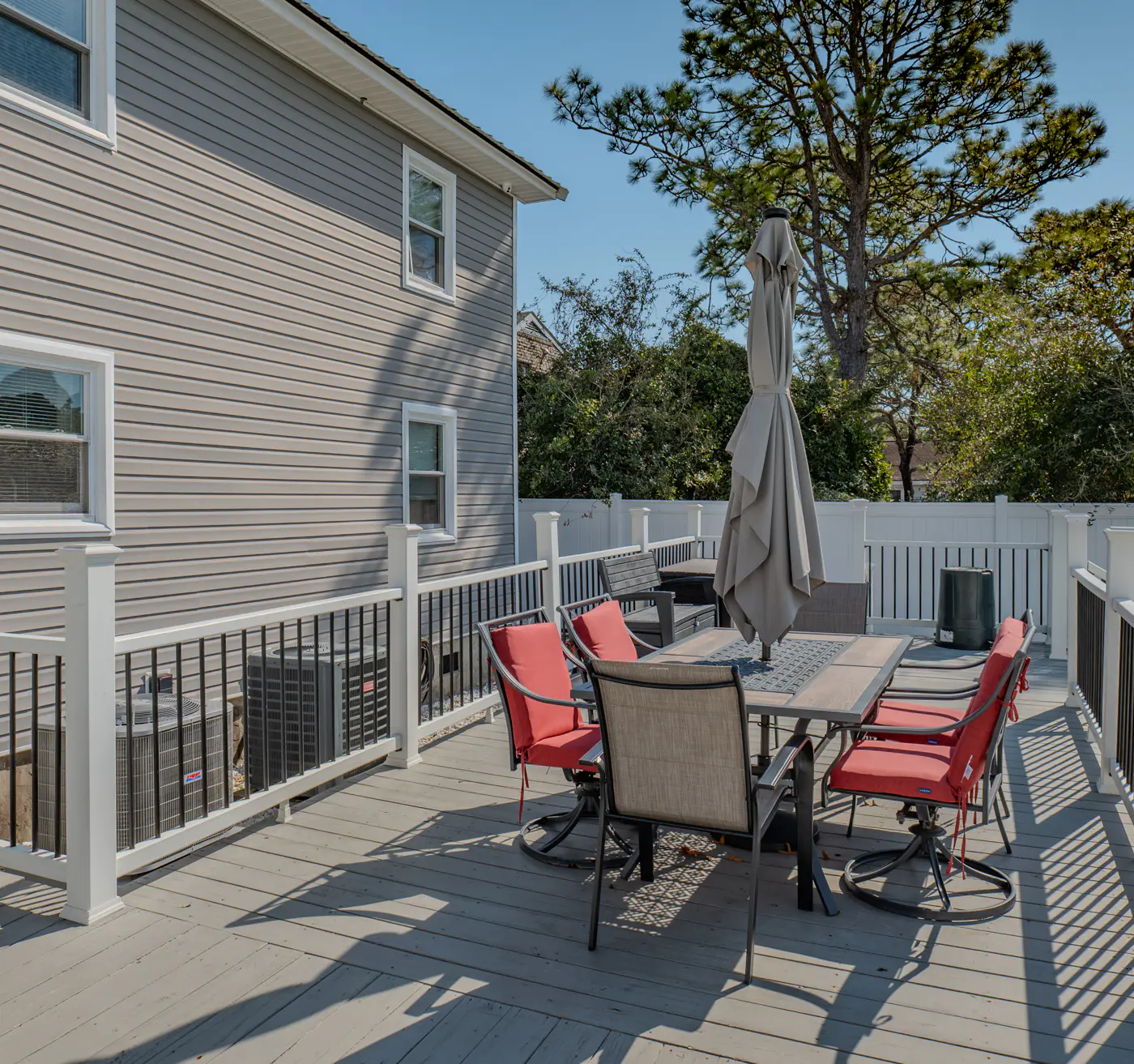 Duplex 705 18th Ave S- Unit B