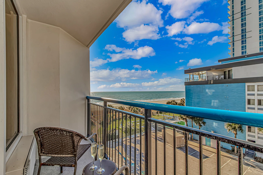 Boardwalk 440