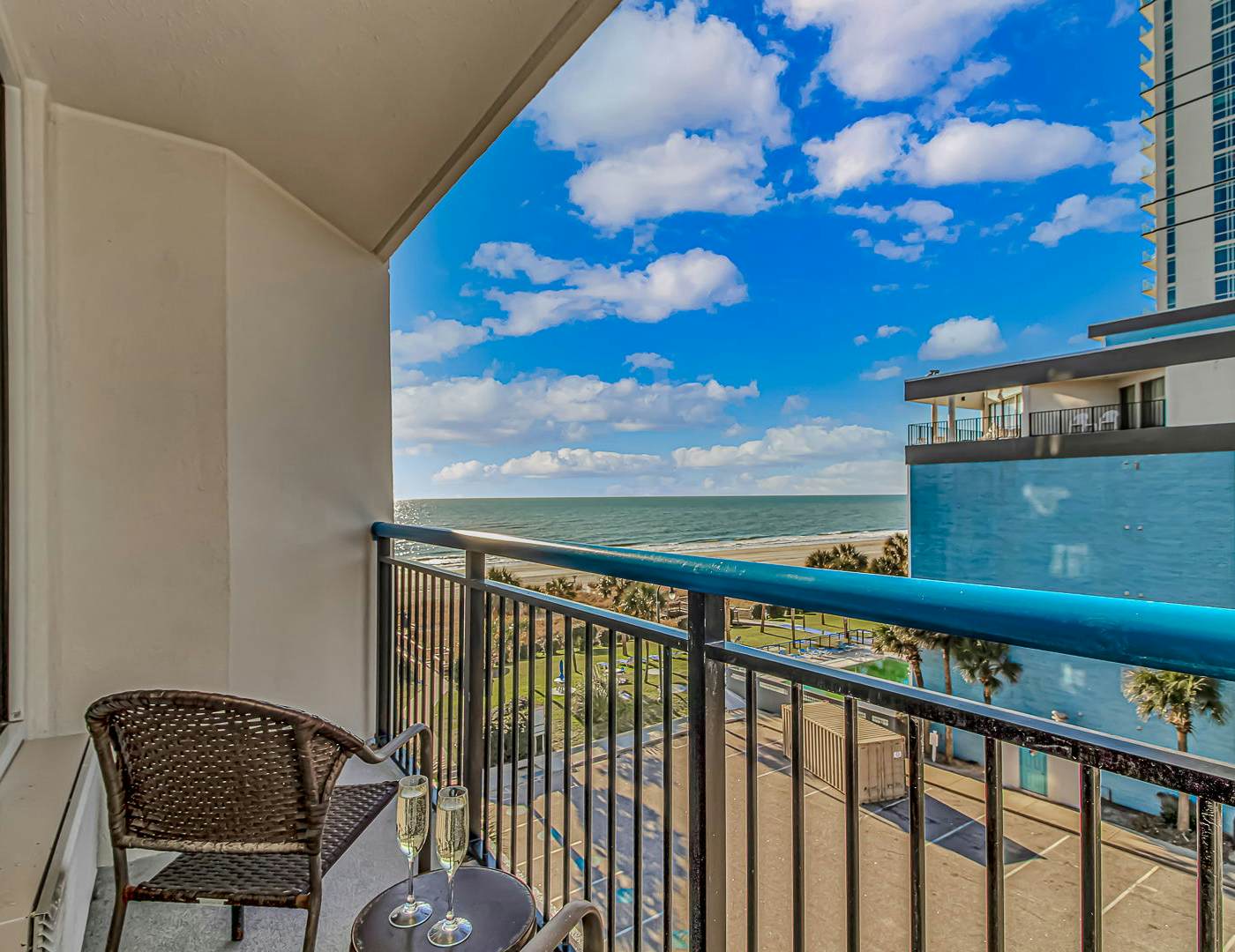 Boardwalk 440