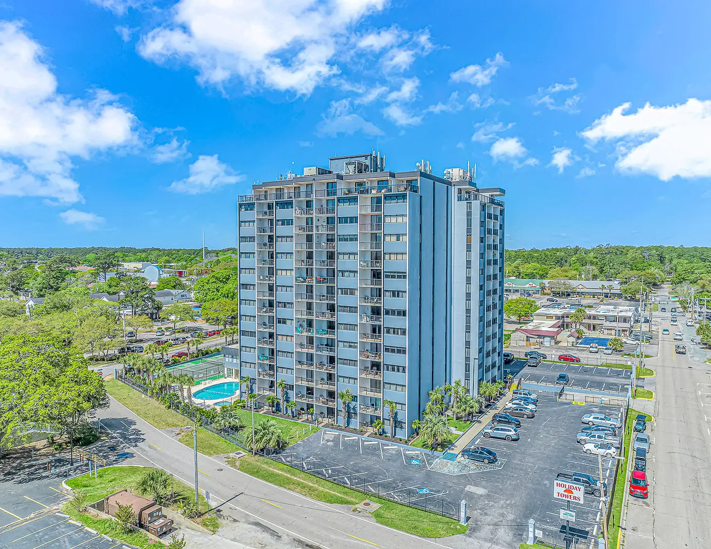 Holiday Towers 901