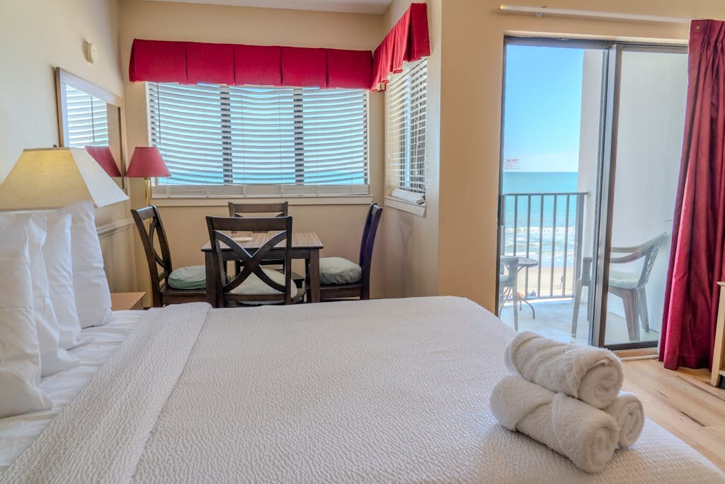 Your next vacation starts here! Step into this charming 4th-floor, direct oceanfront studio at The Palace Resort in Myrtle Beach. Fully furnished for your comfort, it features 1 queen-size bed and 1 queen sleeper sofa, providing the perfect space for up to 4 guests to unwind and relax by the sea.