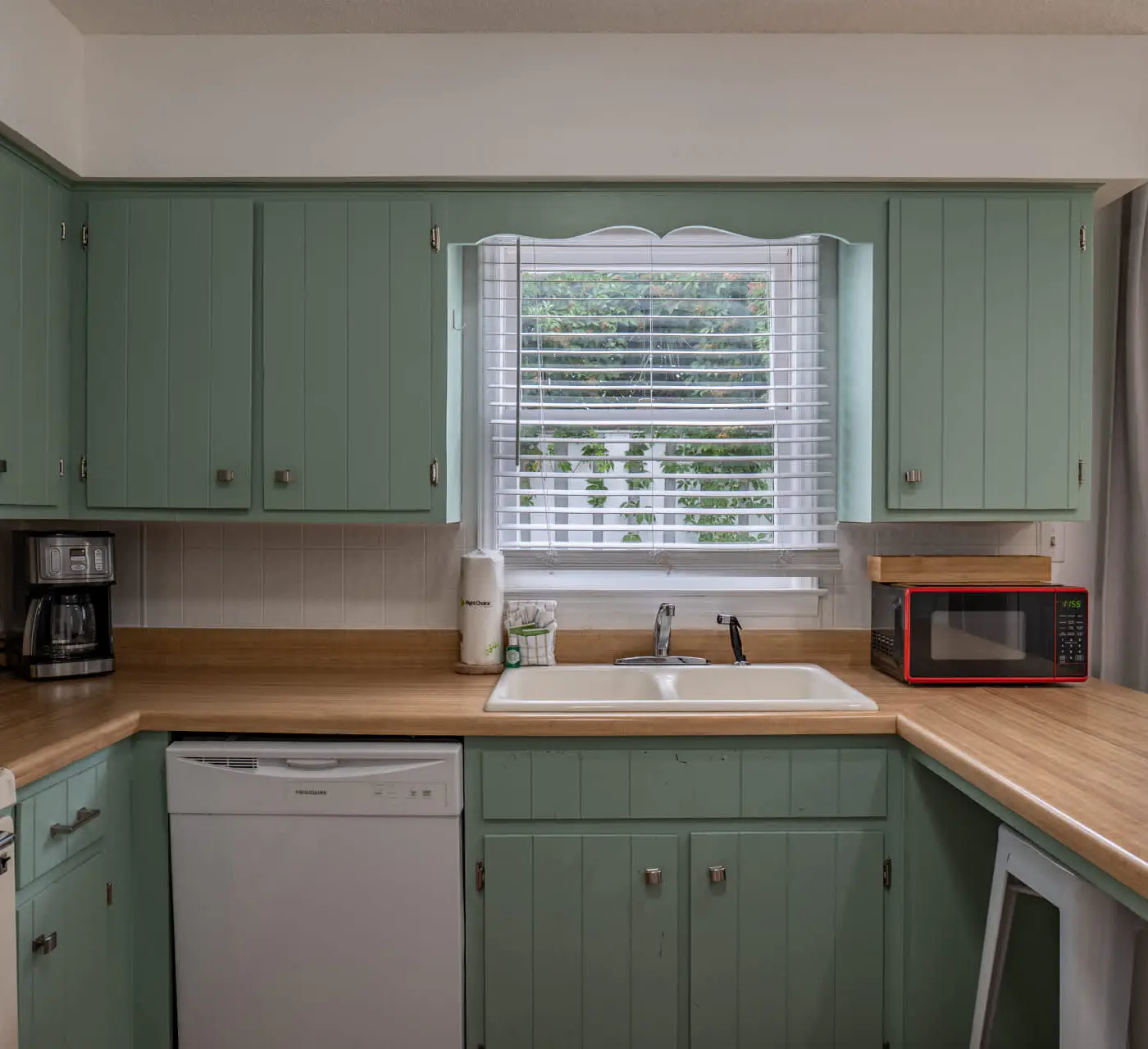 Modern Coastal Stay | Montego D