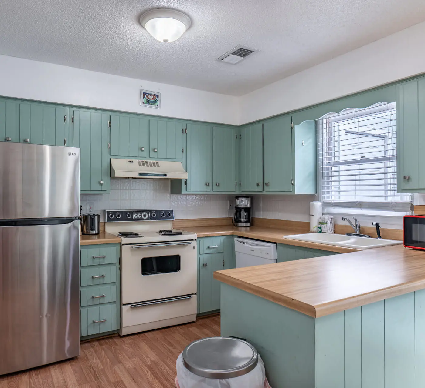 Modern Coastal Stay | Montego D