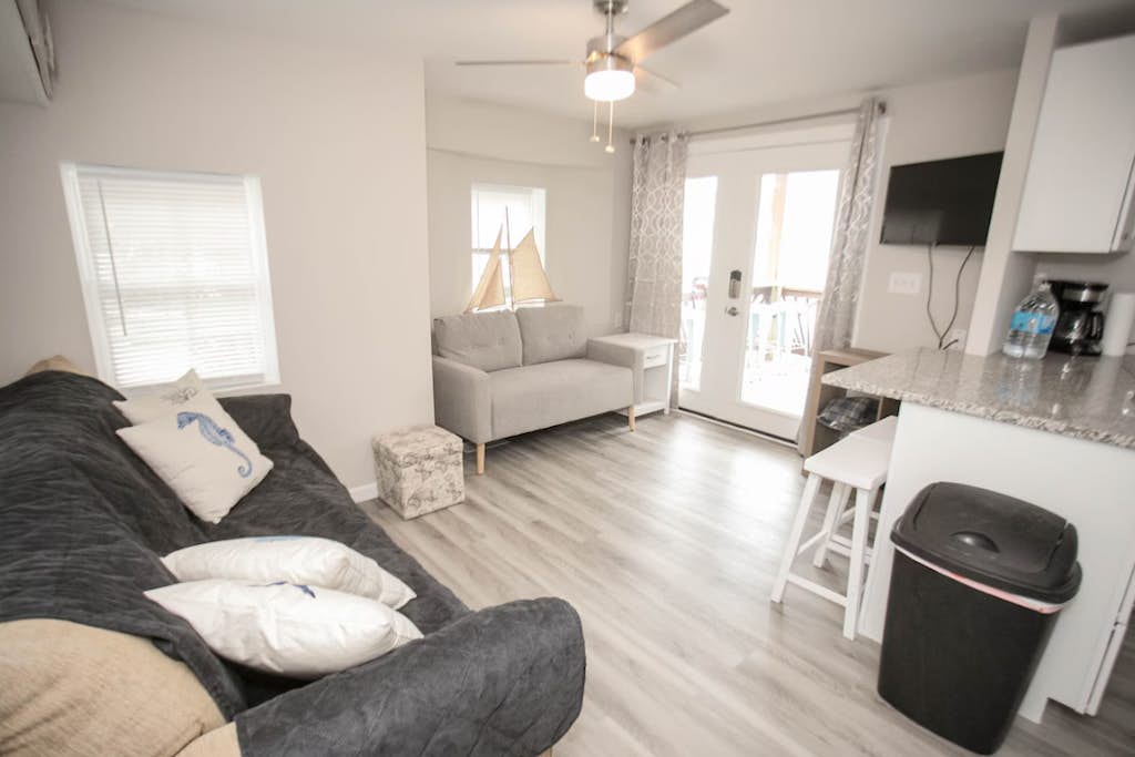 Ocean Lakes 1586
