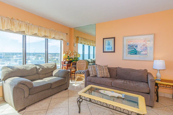 The search for your next vacation stops here! Check out this 10th floor, ocean view, 1-bedroom apartment located at the Palace Resort in Myrtle Beach, SC. The condo is fully furnished and the layout will accommodate 4 guests.