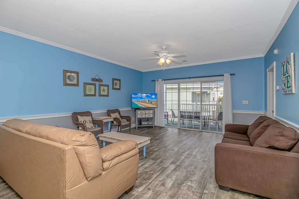 Check out this spacious 2 bed 2 bath vacation rental with updated LVP flooring throughout! This pool view studio is perfect for a party of 6-8.
