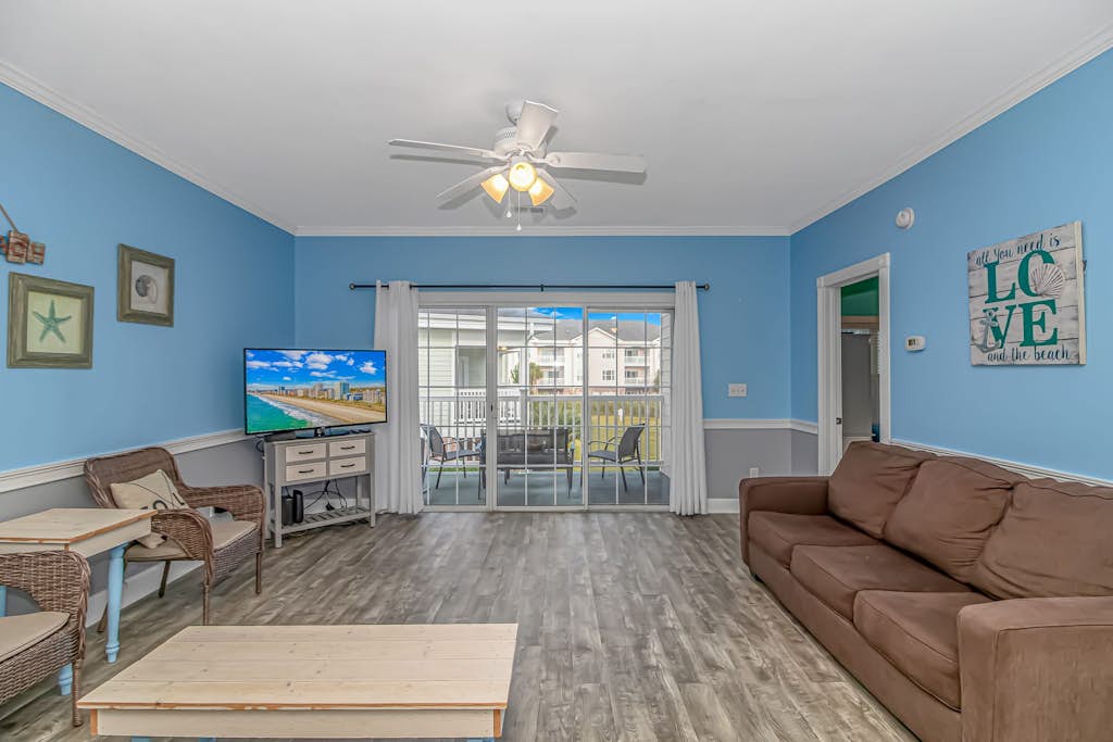 Check out this spacious 2 bed 2 bath vacation rental with updated LVP flooring throughout! This pool view studio is perfect for a party of 6-8.