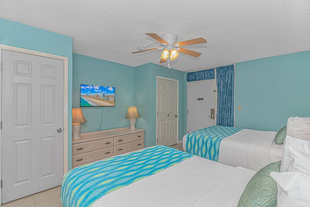 Oceanview Condo at Ocean Dunes Tower II | Sleeps 8 | Myrtle Beach

Welcome to your beachside retreat! Located on the 4th floor of Ocean Dunes Resort Tower II in Myrtle Beach, this beautifully updated 1-bedroom condo offers stunning Atlantic Ocean views, modern finishes, and plenty of space for up to 8 guests.