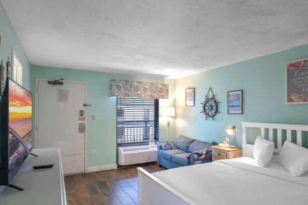 Direct Ocean View Condo at Monterey Bay Resort | Sleeps 7
Welcome to your coastal escape at the Monterey Bay Resort in Myrtle Beach, SC! This spacious 1-bedroom ocean-view condo is fully furnished and thoughtfully arranged to sleep up to 7 guests — perfect for families or groups seeking comfort, convenience, and stunning ocean scenery.
• 1 complimentary parking pass (additional parking available across the street for $10/day)