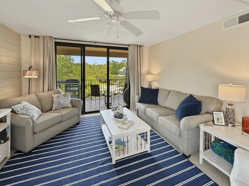 Island Club 1306